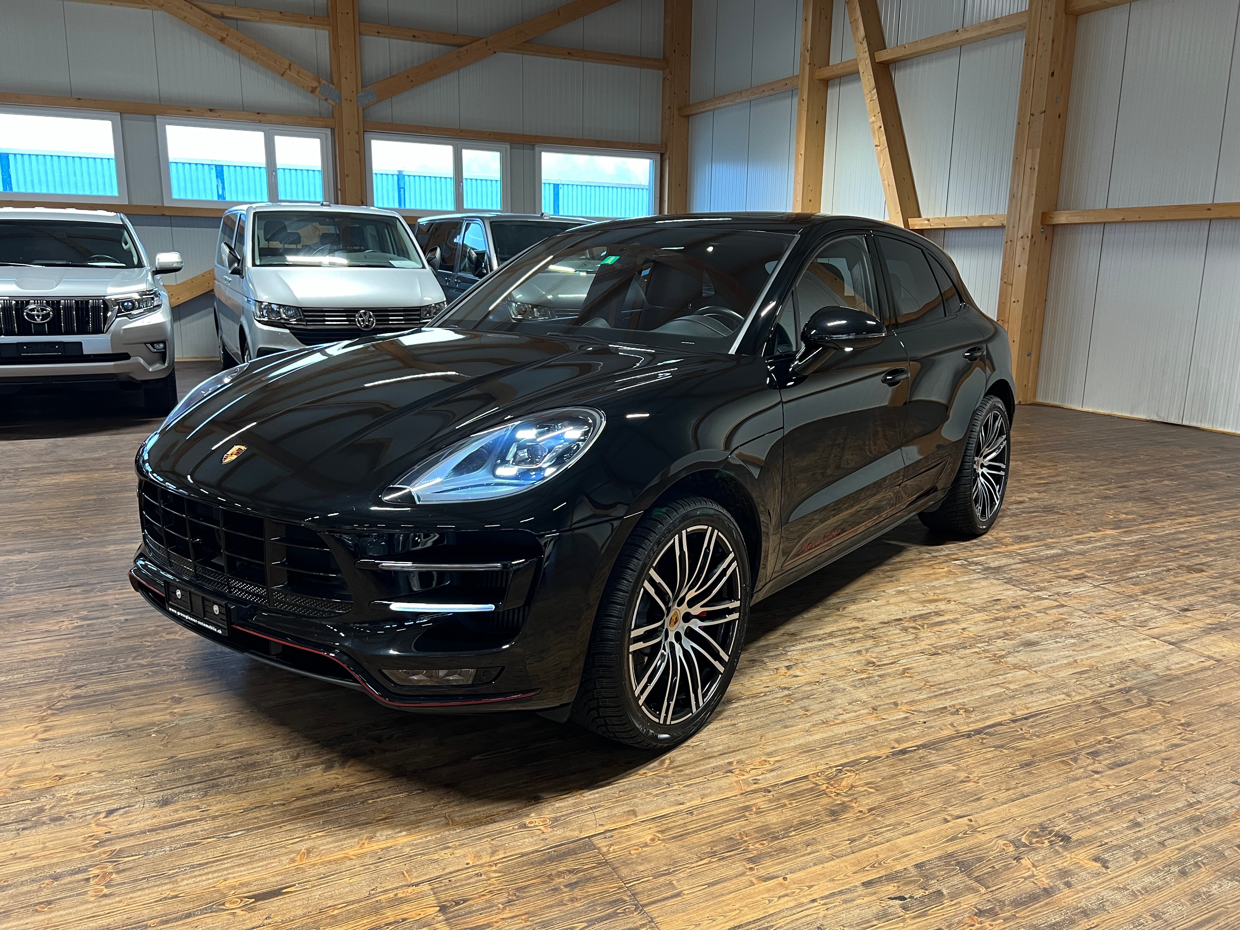 PORSCHE Macan Turbo Performance PDK