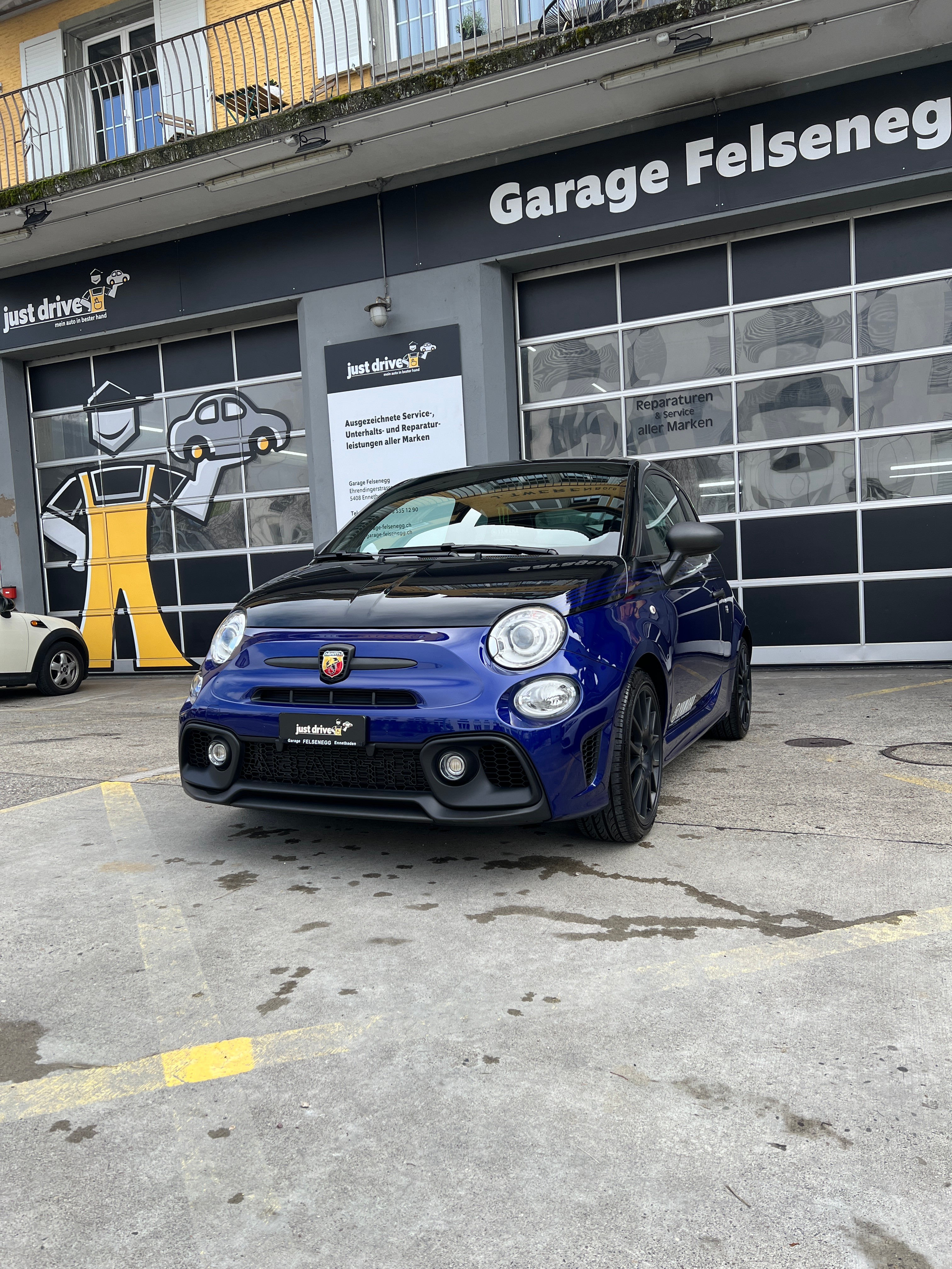 FIAT 595 Abarth Monster Energy Yamaha Scorpioneoro