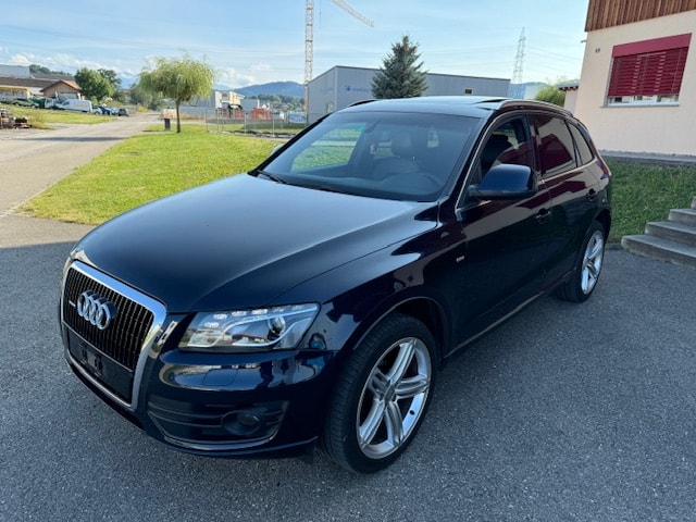 AUDI Q5 3.0 TDI quattro S-tronic