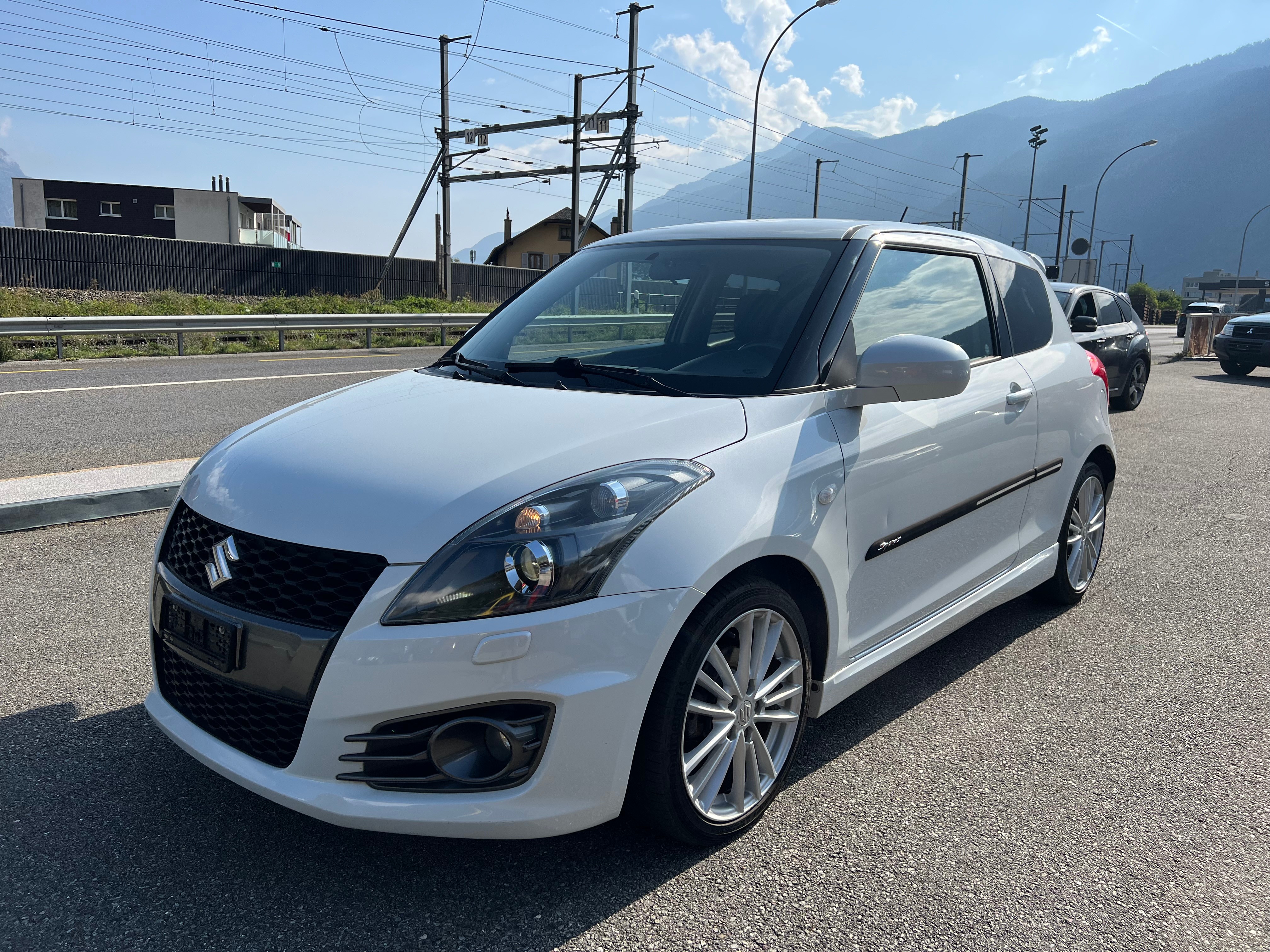 SUZUKI Swift 1.6i 16V Sport