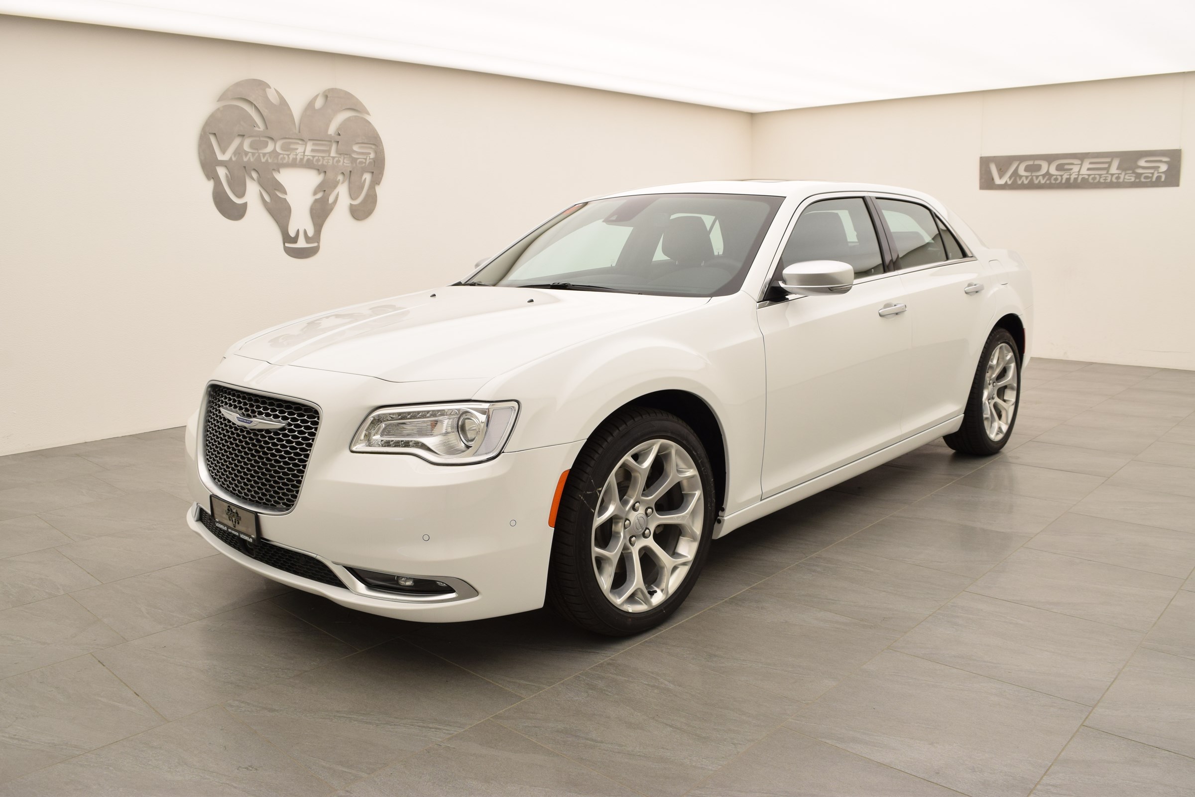 CHRYSLER 300C 5.7 V8