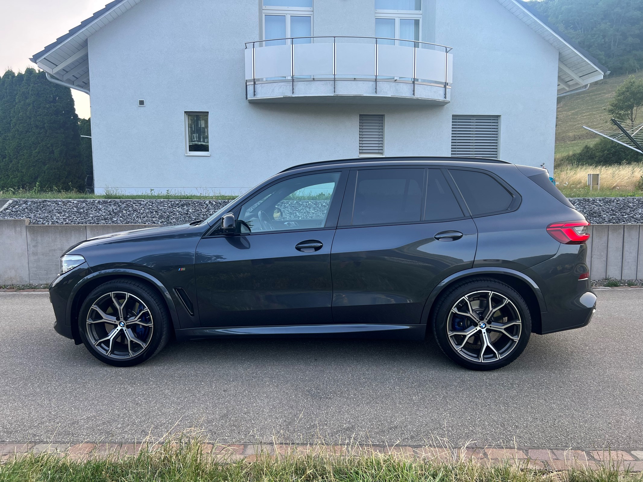 BMW X5 xDrive 30d * M-Sportpaket * Luftfederung *AHK 3.500 kg *