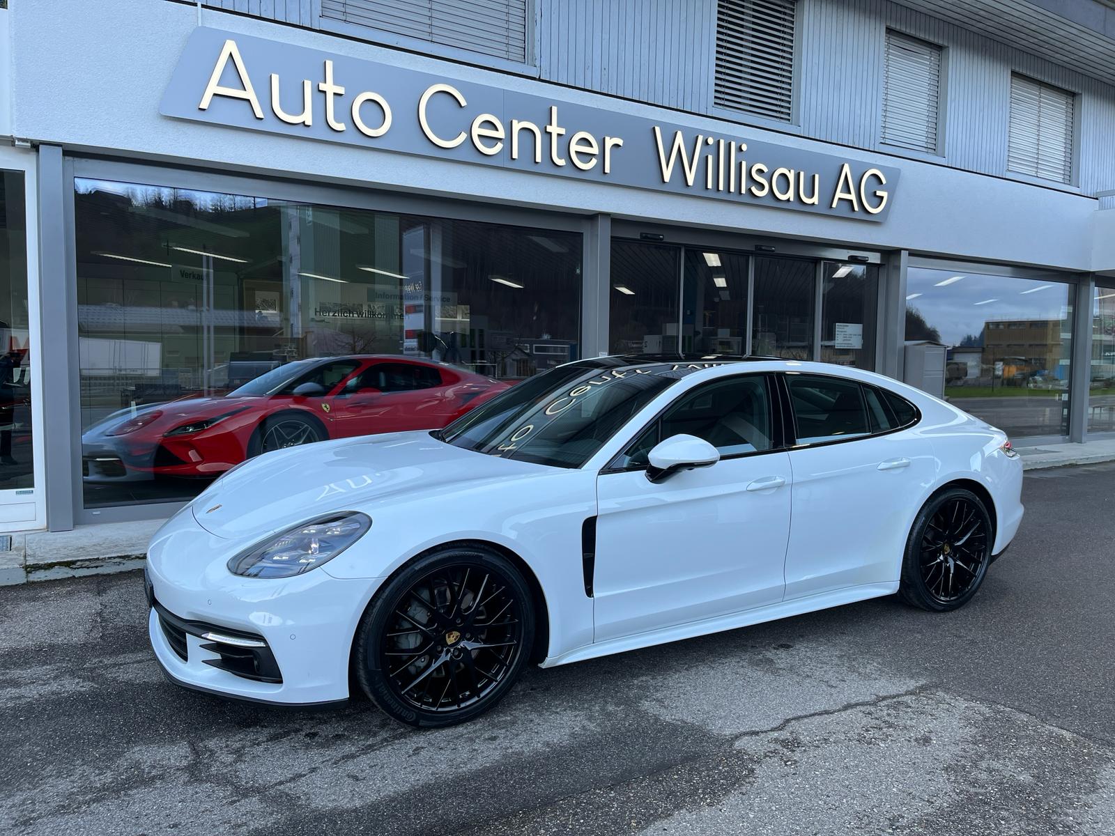 PORSCHE Panamera 4S PDK