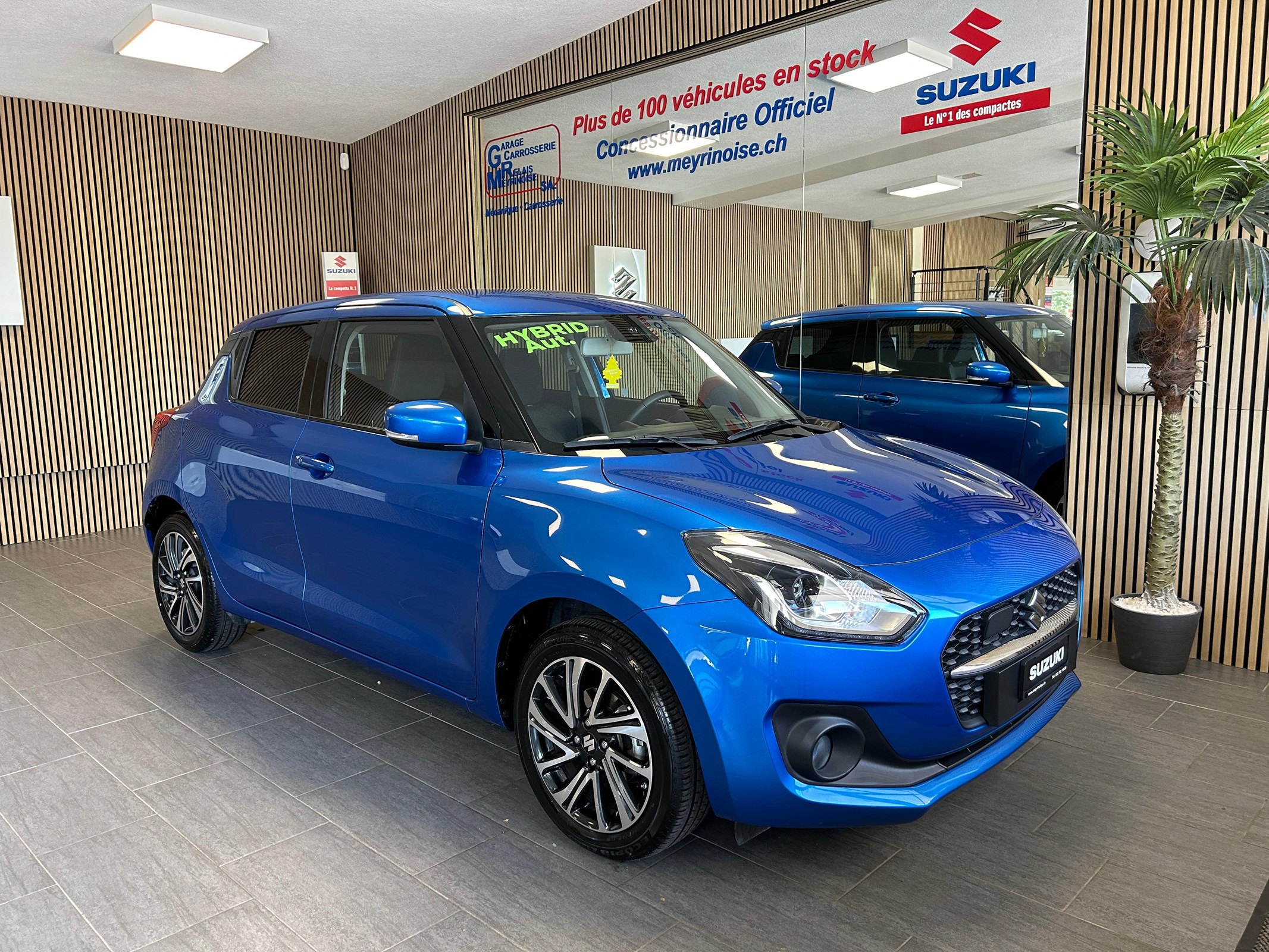 SUZUKI Swift 1.2 Compact Top Hybrid