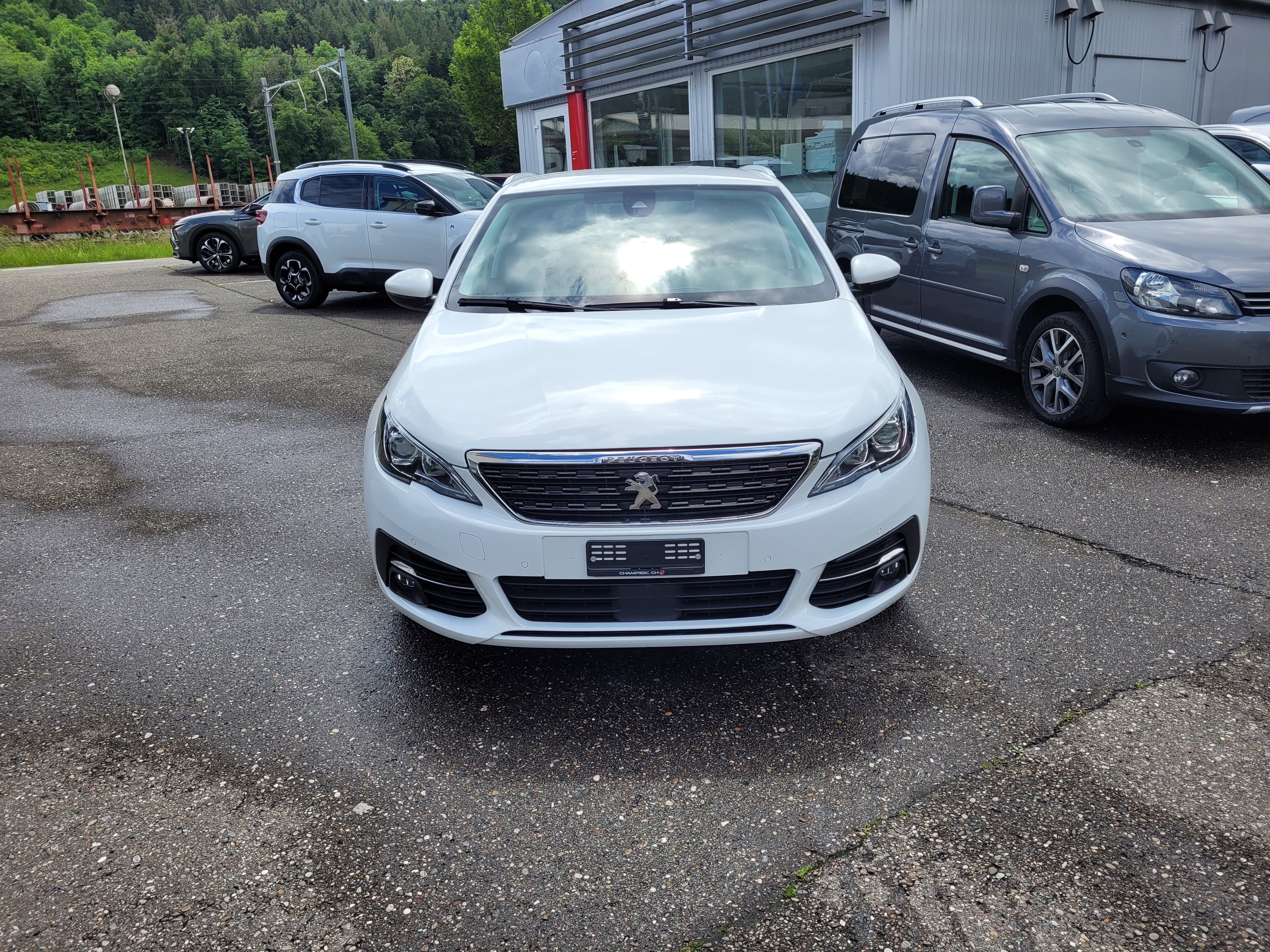 PEUGEOT 308 SW 1.5 BlueHDI Allure EAT8