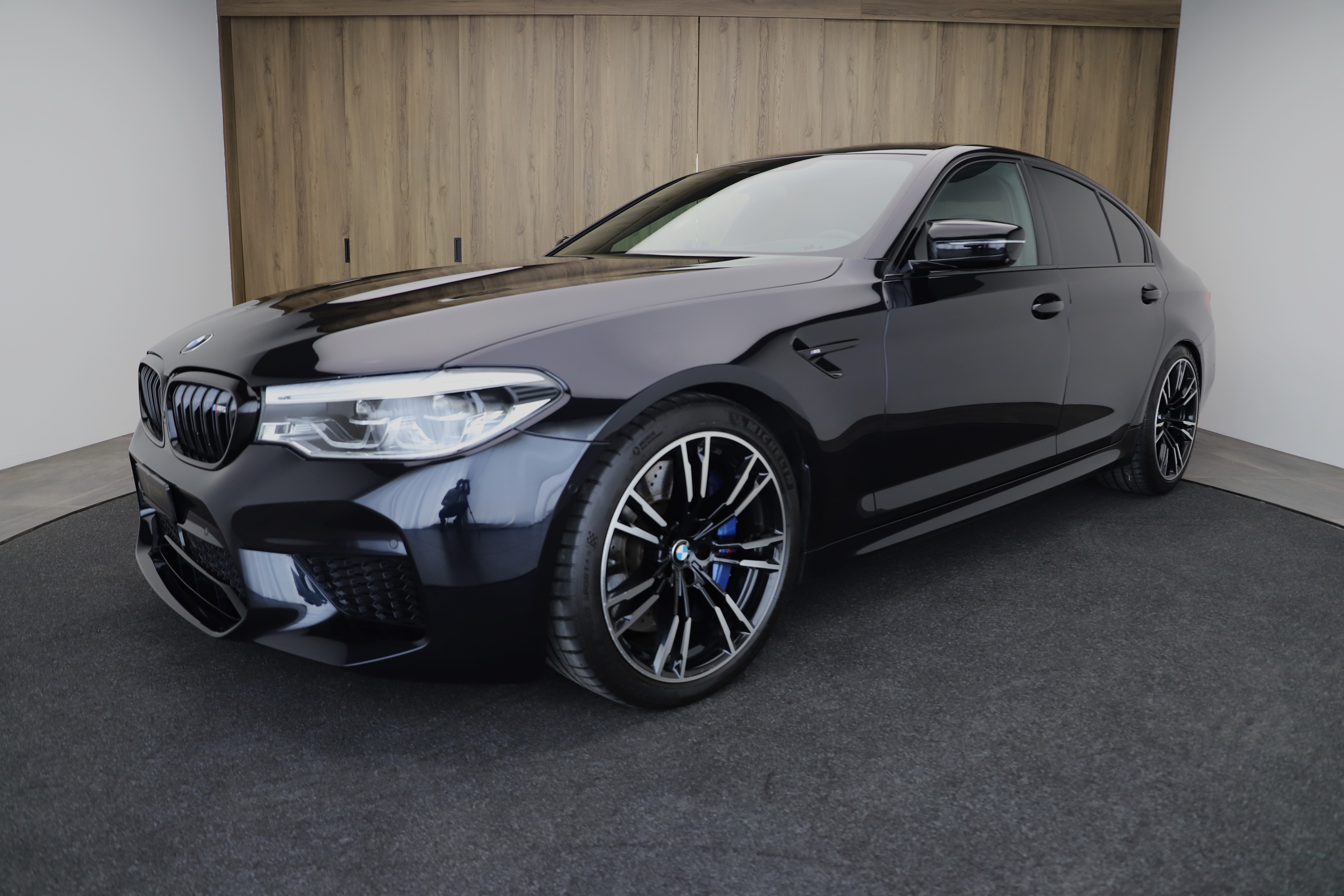 BMW M5 xDrive Competition Drivelogic