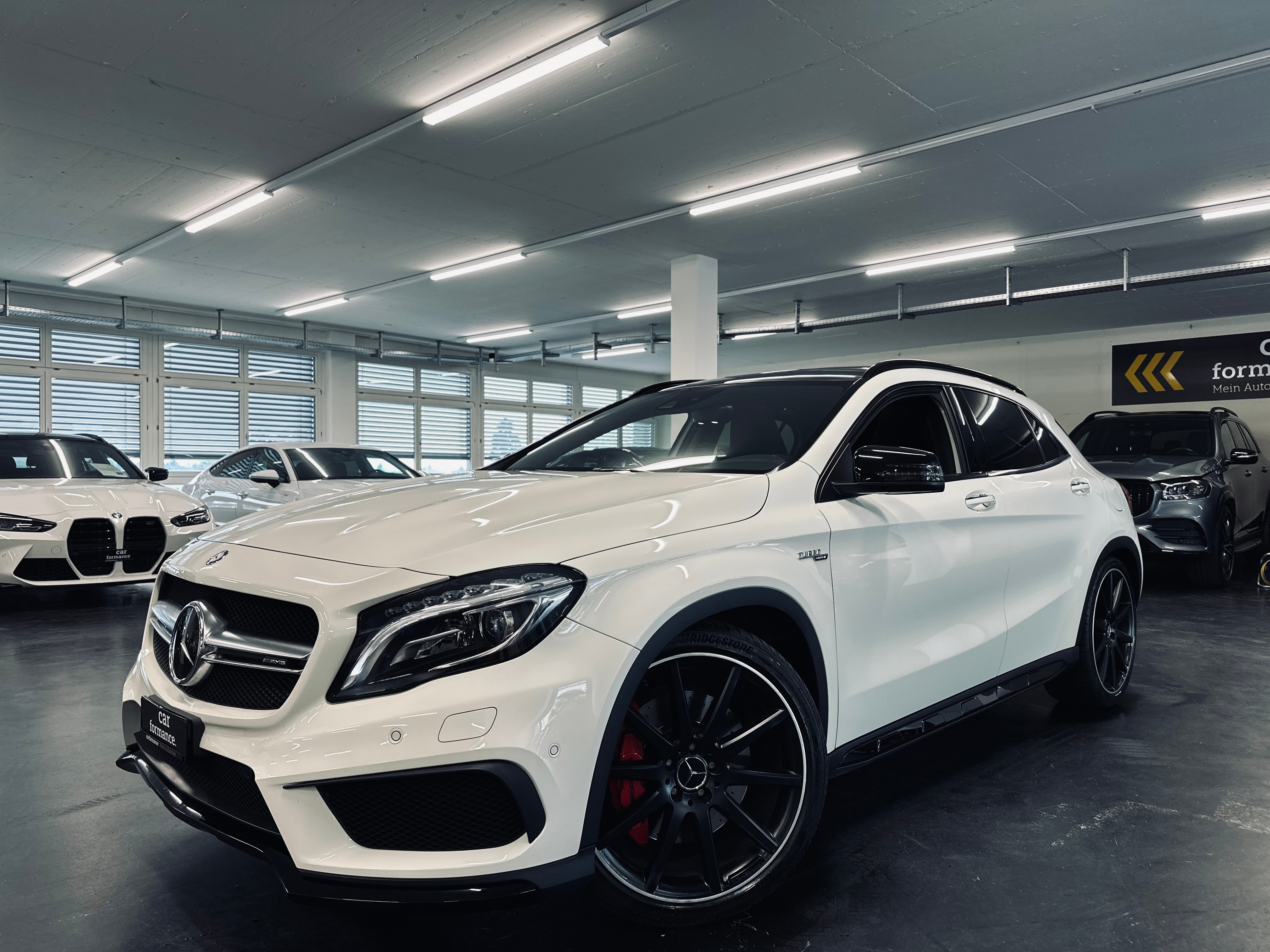 MERCEDES-BENZ GLA 45 AMG 4m