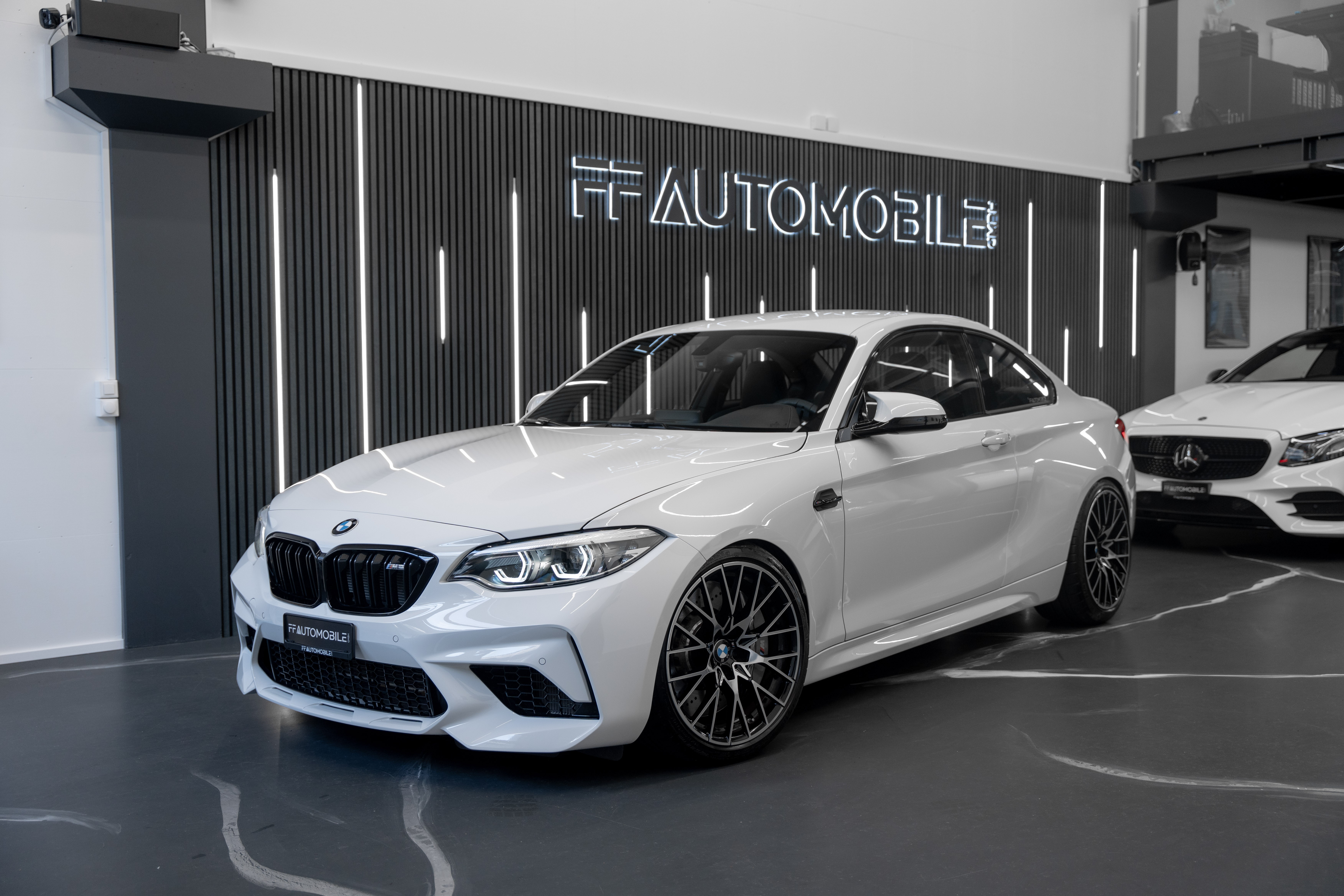 BMW M2 Competition Drivelogic