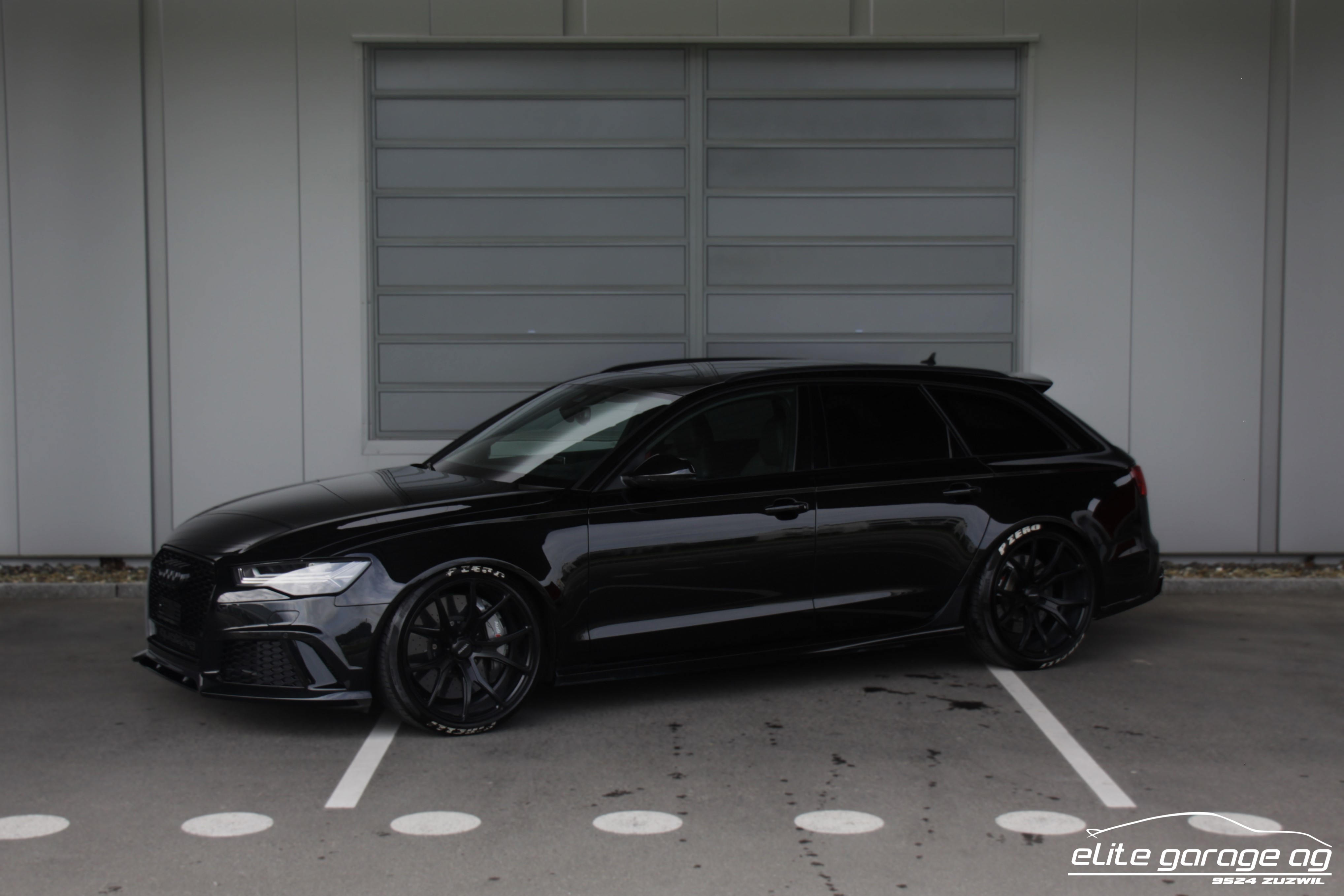 AUDI RS6 Avant 4.0 TFSI V8 performance quattro ALL BLACK