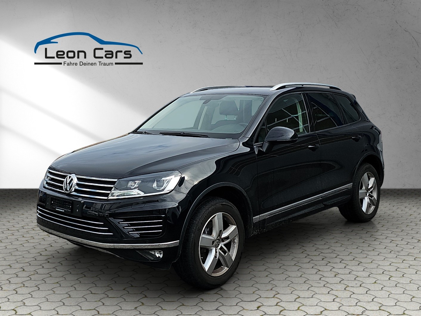 VW Touareg 3.0 TDI Facelift BlueMotion Technology Tiptronic mit Luftfederung und AHK