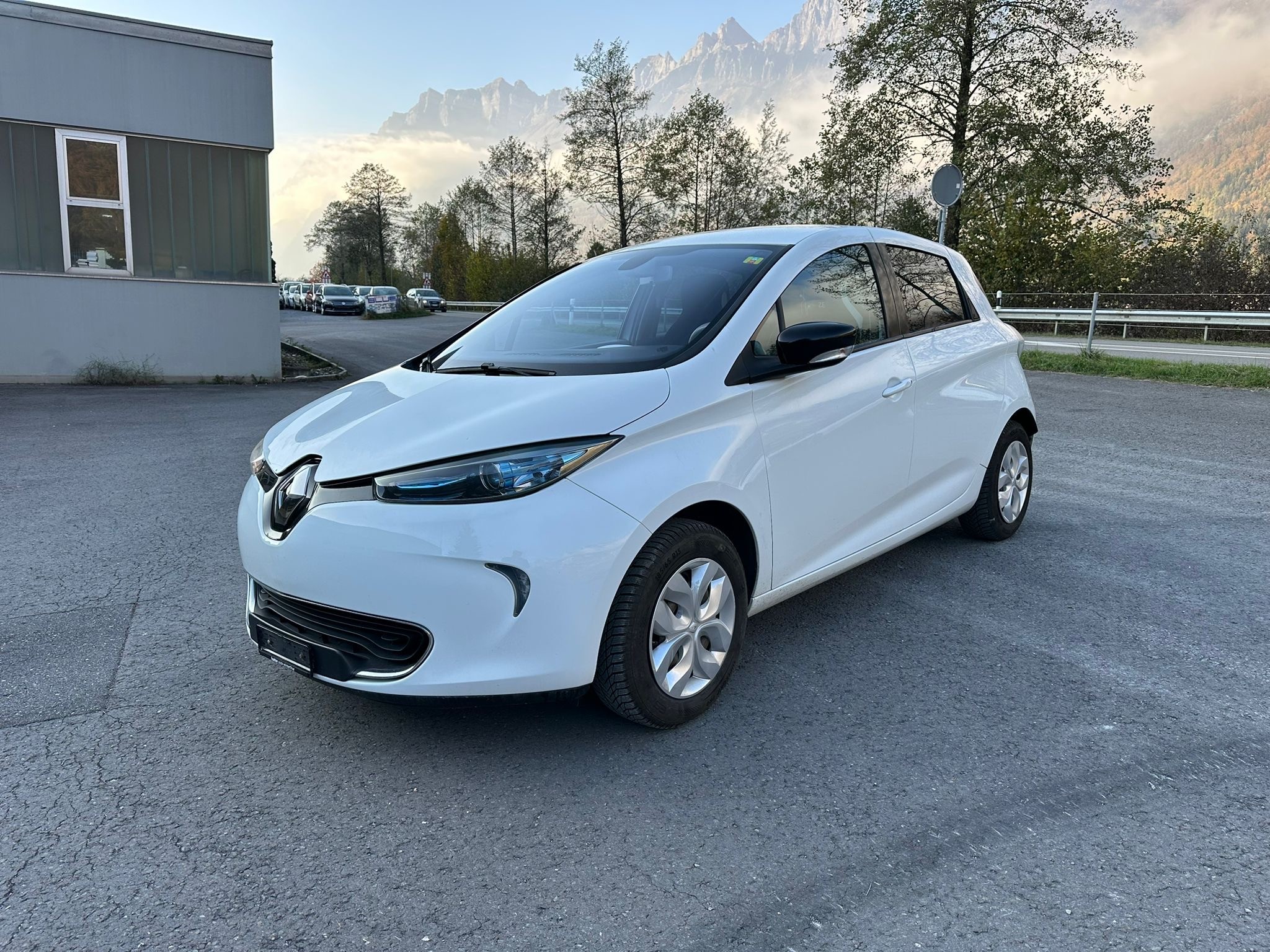 RENAULT Zoe Zen R240 mit Batterie