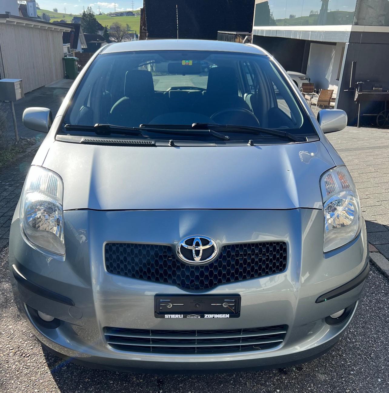 TOYOTA Yaris 1.3 Linea Sol