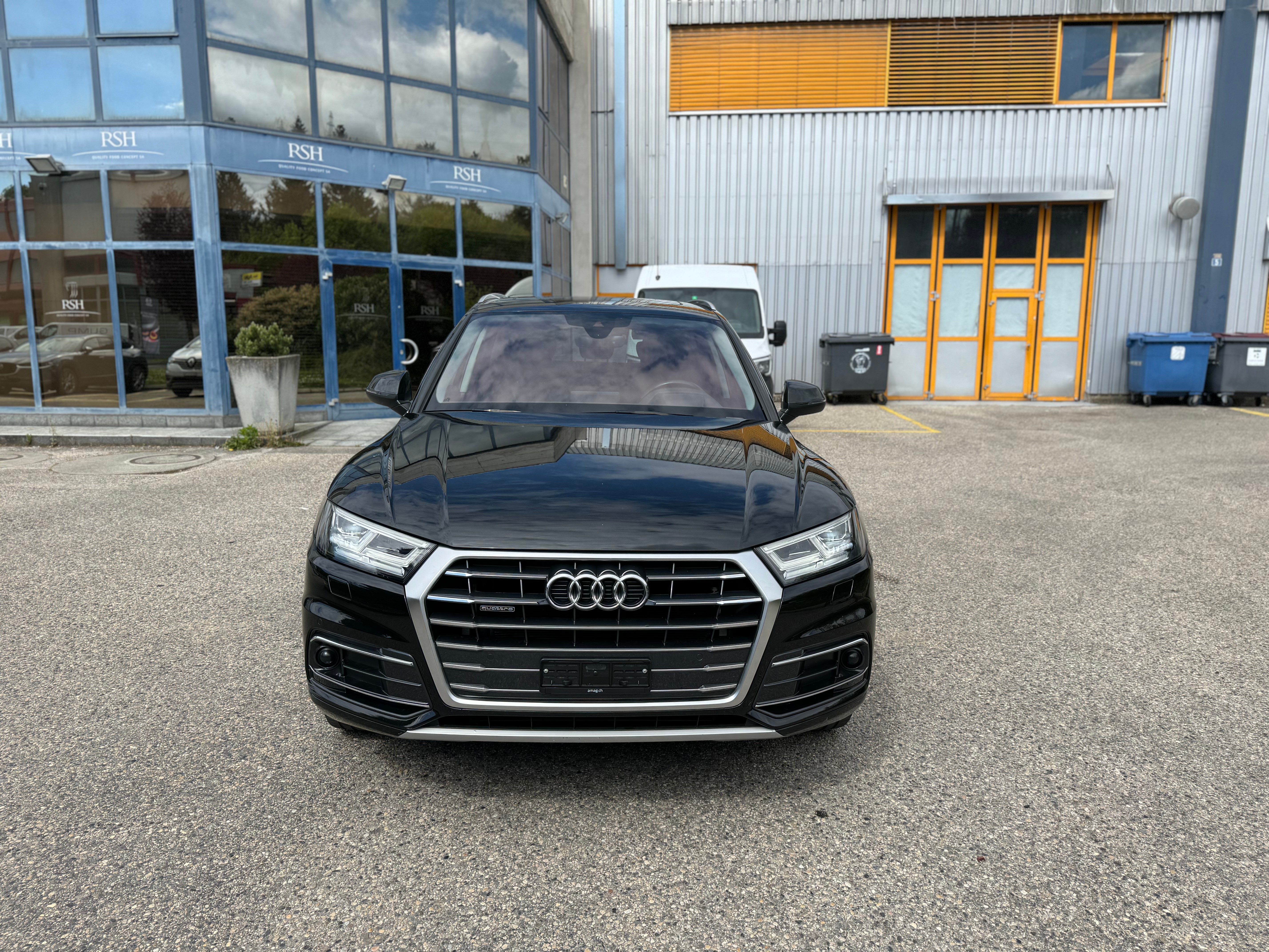 AUDI Q5 2.0 TDI design quattro S-tronic