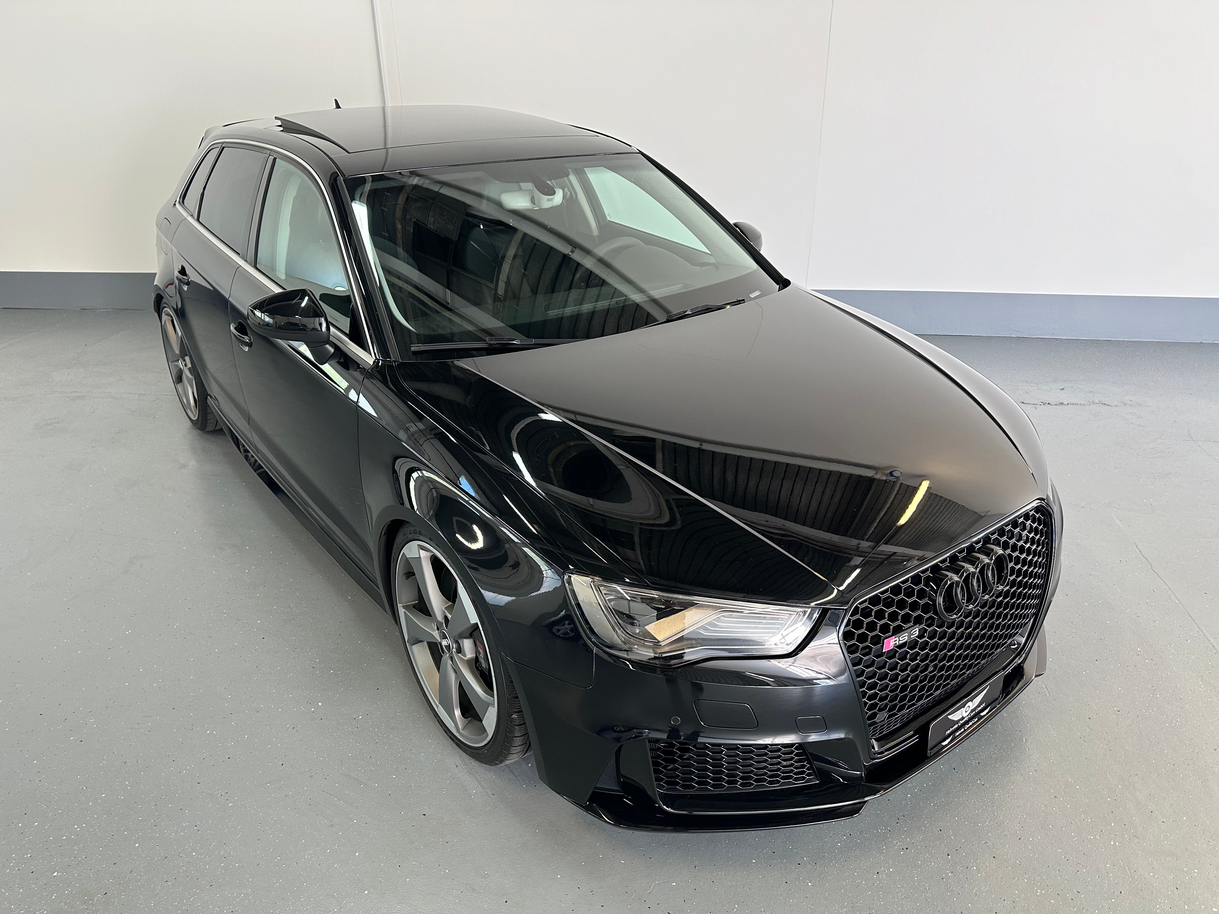 AUDI RS3 2.5 TSI quattro S-tronic