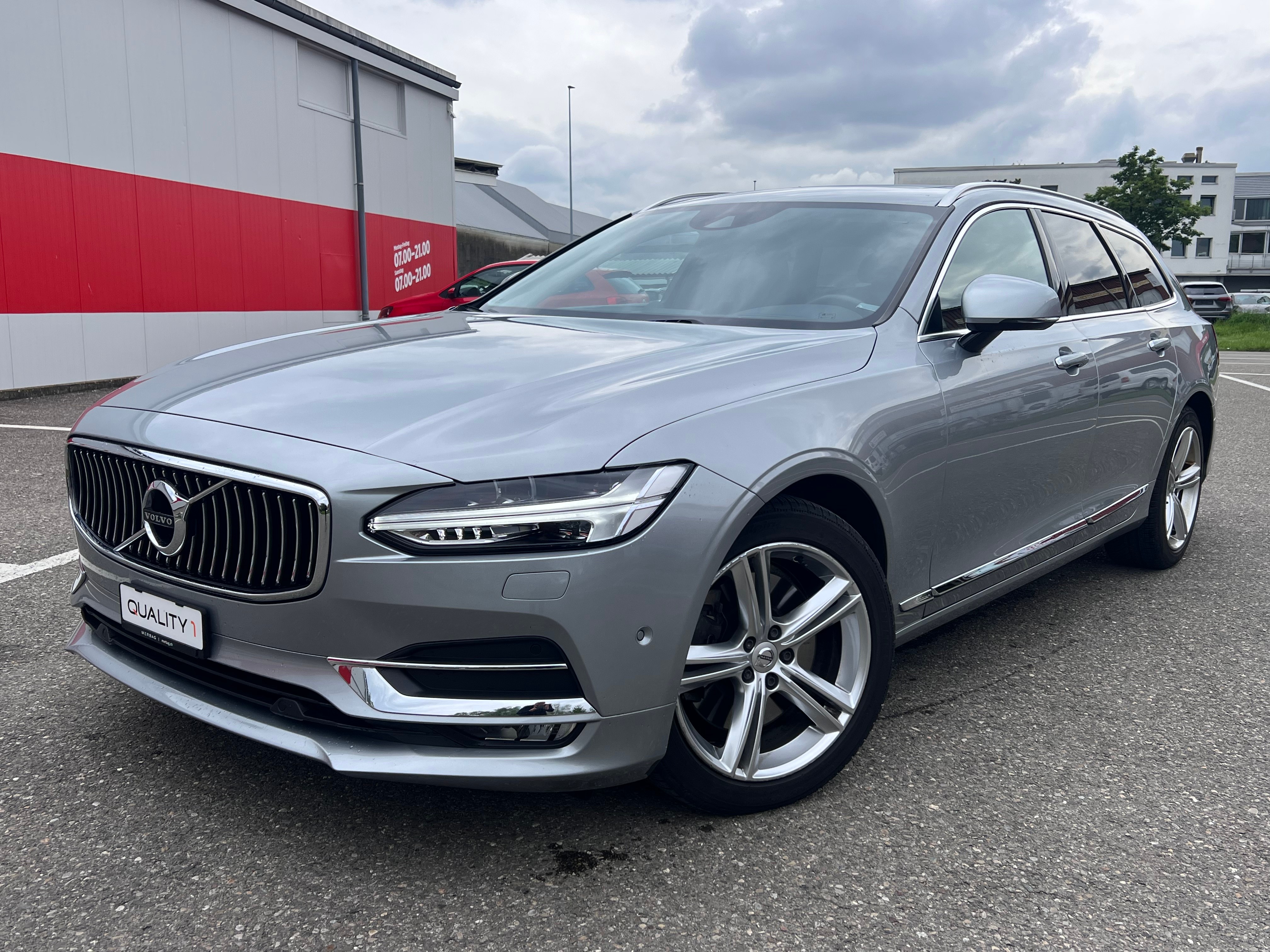 VOLVO V90 D5 AWD Inscription Geartronic Powerpulse