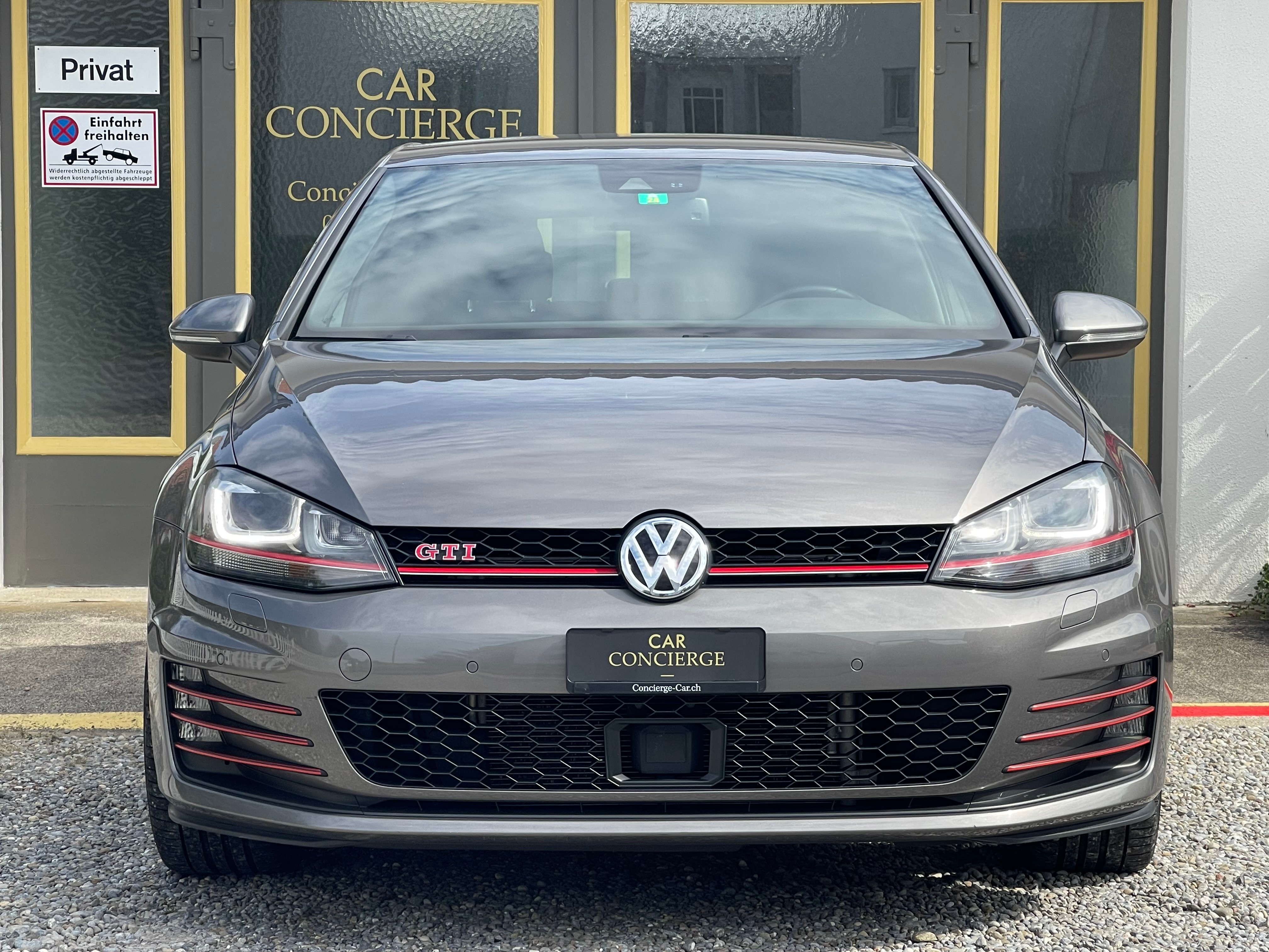 VW Golf 2.0 TSI GTI Performance DSG