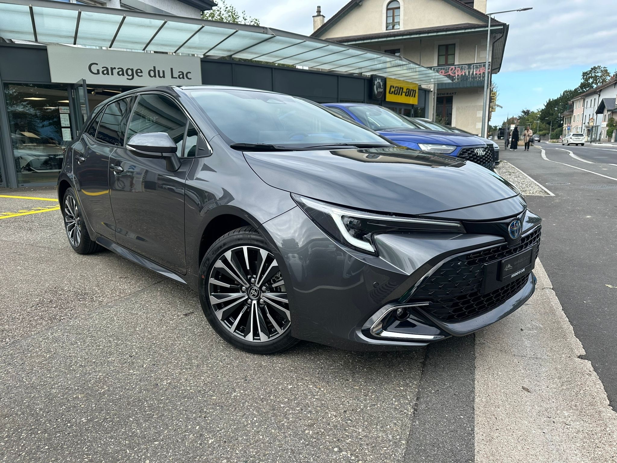 TOYOTA Corolla 1.8 HSD Trend e- CVT