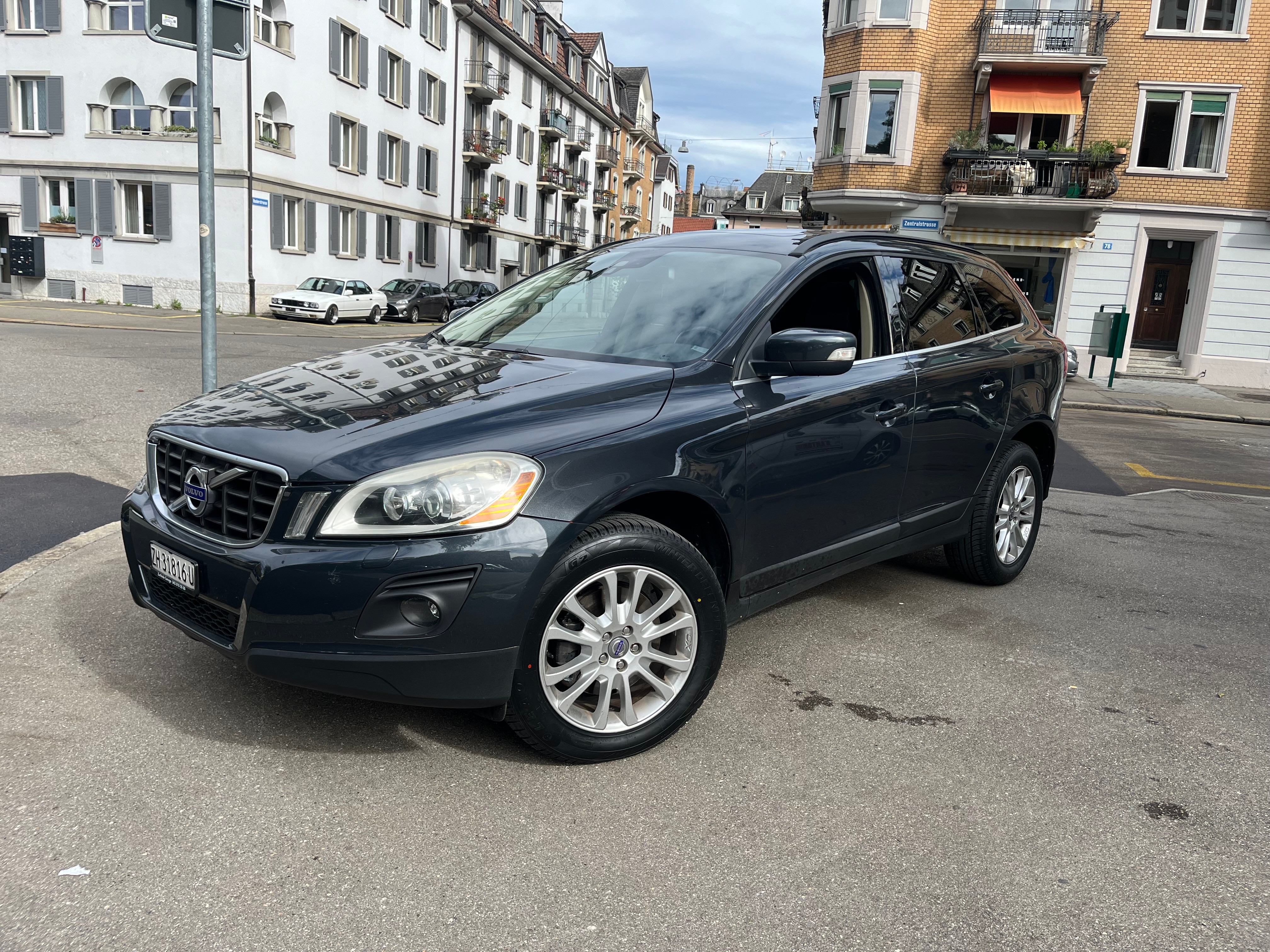 VOLVO XC60 D5 AWD Summum Geartronic