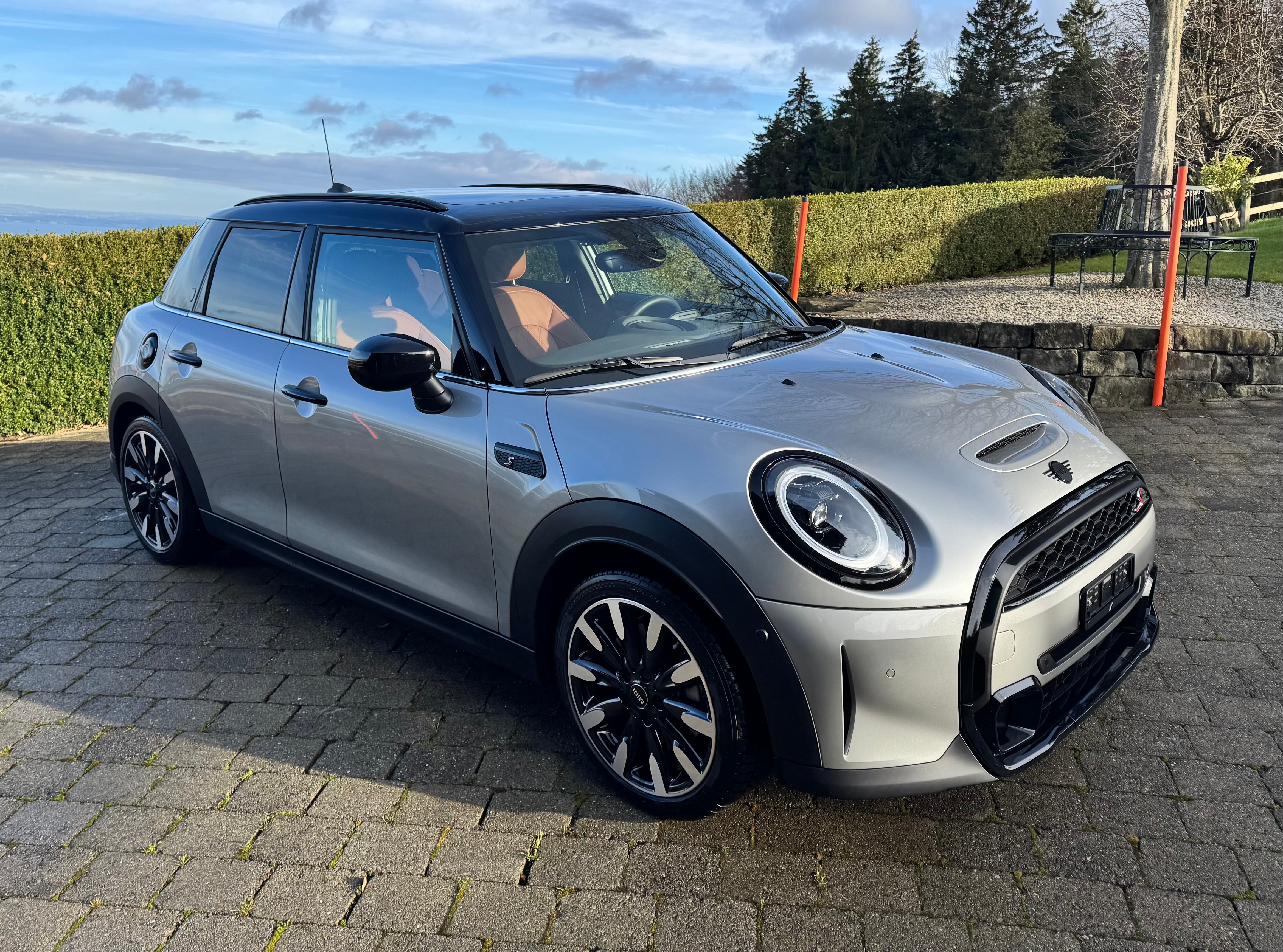 MINI Mini Cooper S Trafalgar Edition Steptronic DKG