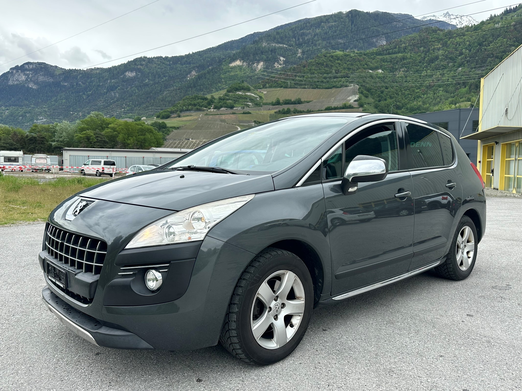 PEUGEOT 3008 1.6 16V T Sport Pack