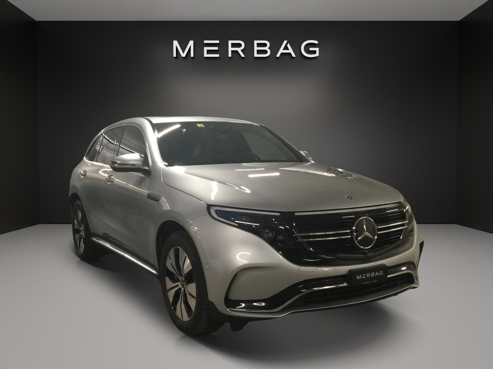 MERCEDES-BENZ EQC 400 AMG Line 4Matic