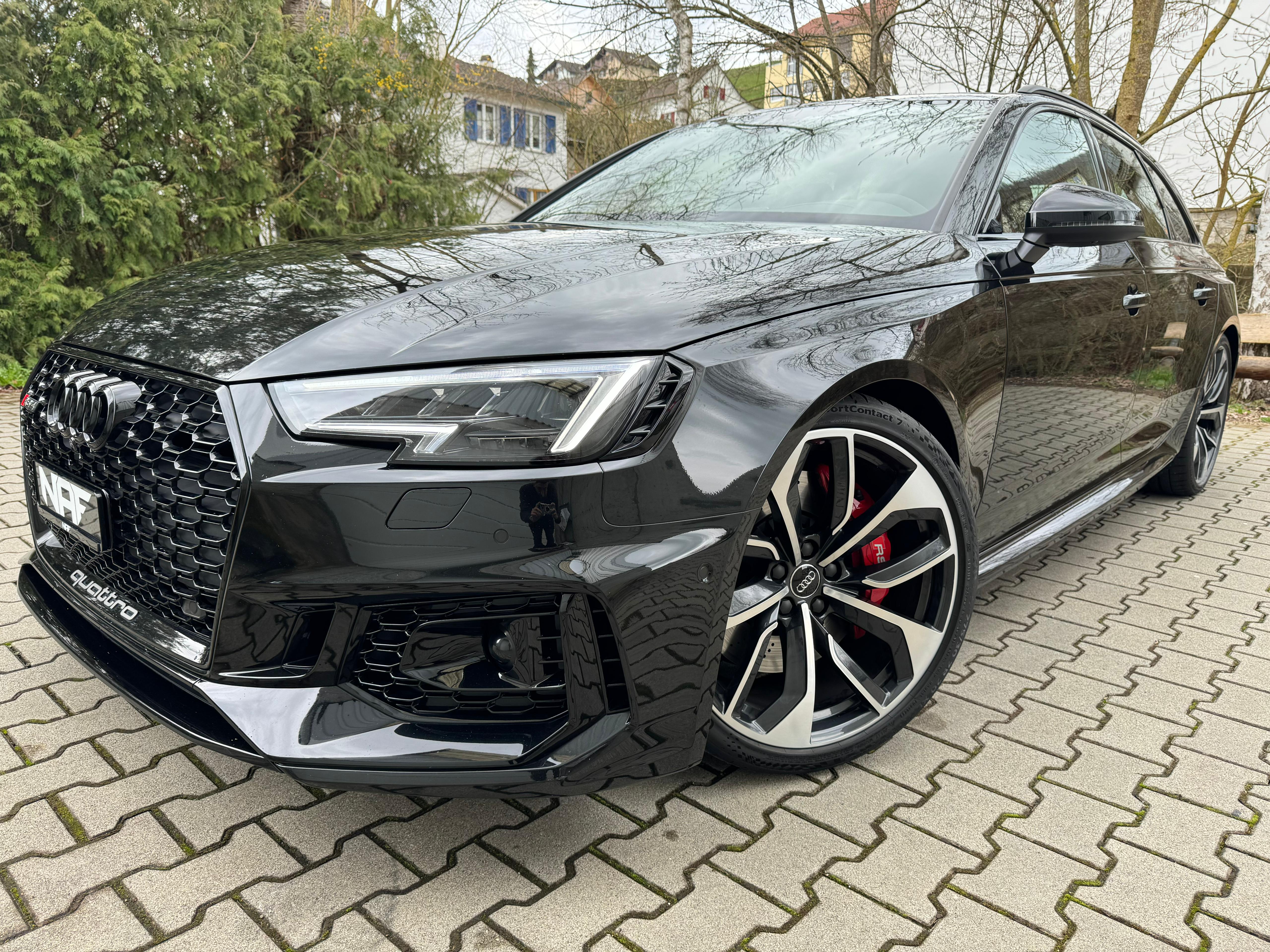 AUDI RS4 Avant 2.9 TFSI QUATTRO TIPTRONIC *BLACK PAKET*