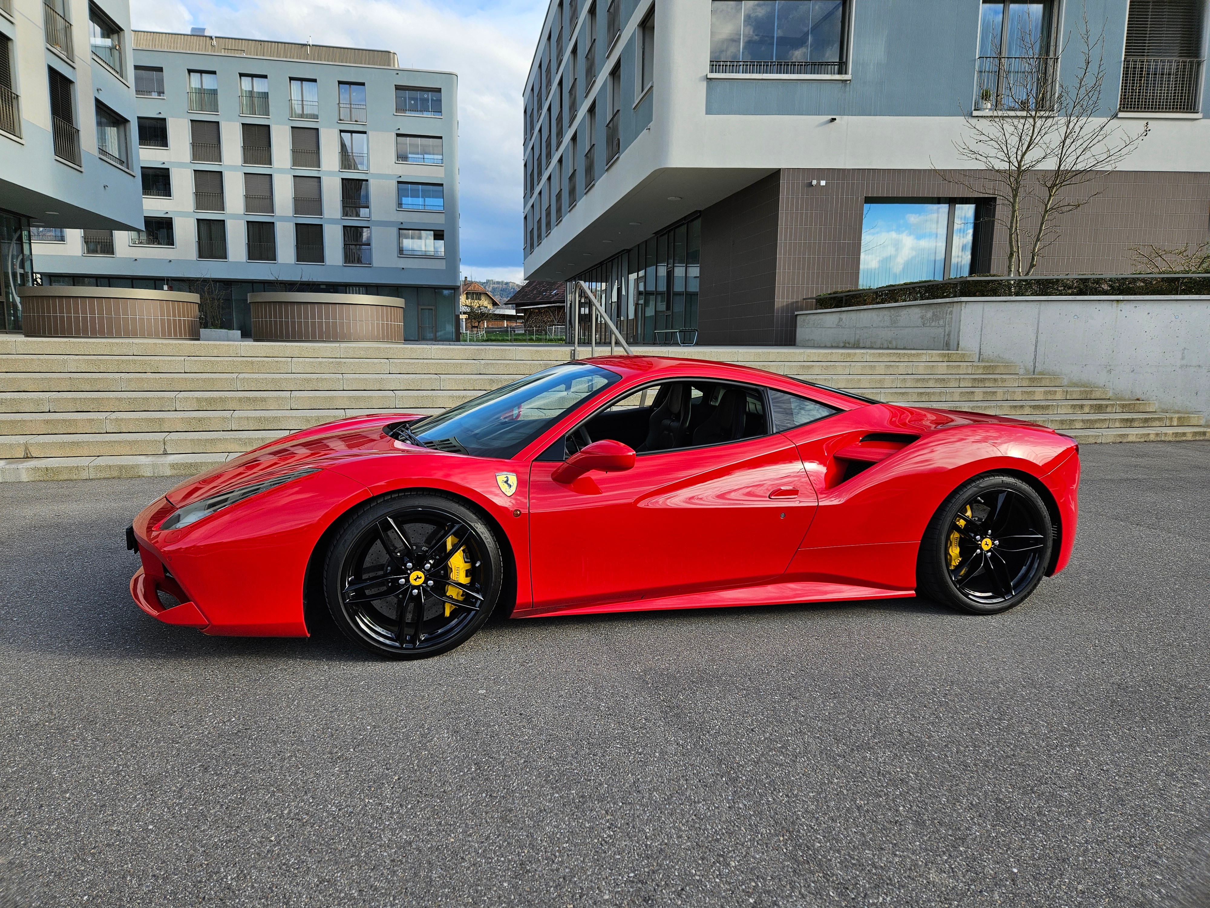 FERRARI 488 GTB 3.9 V8