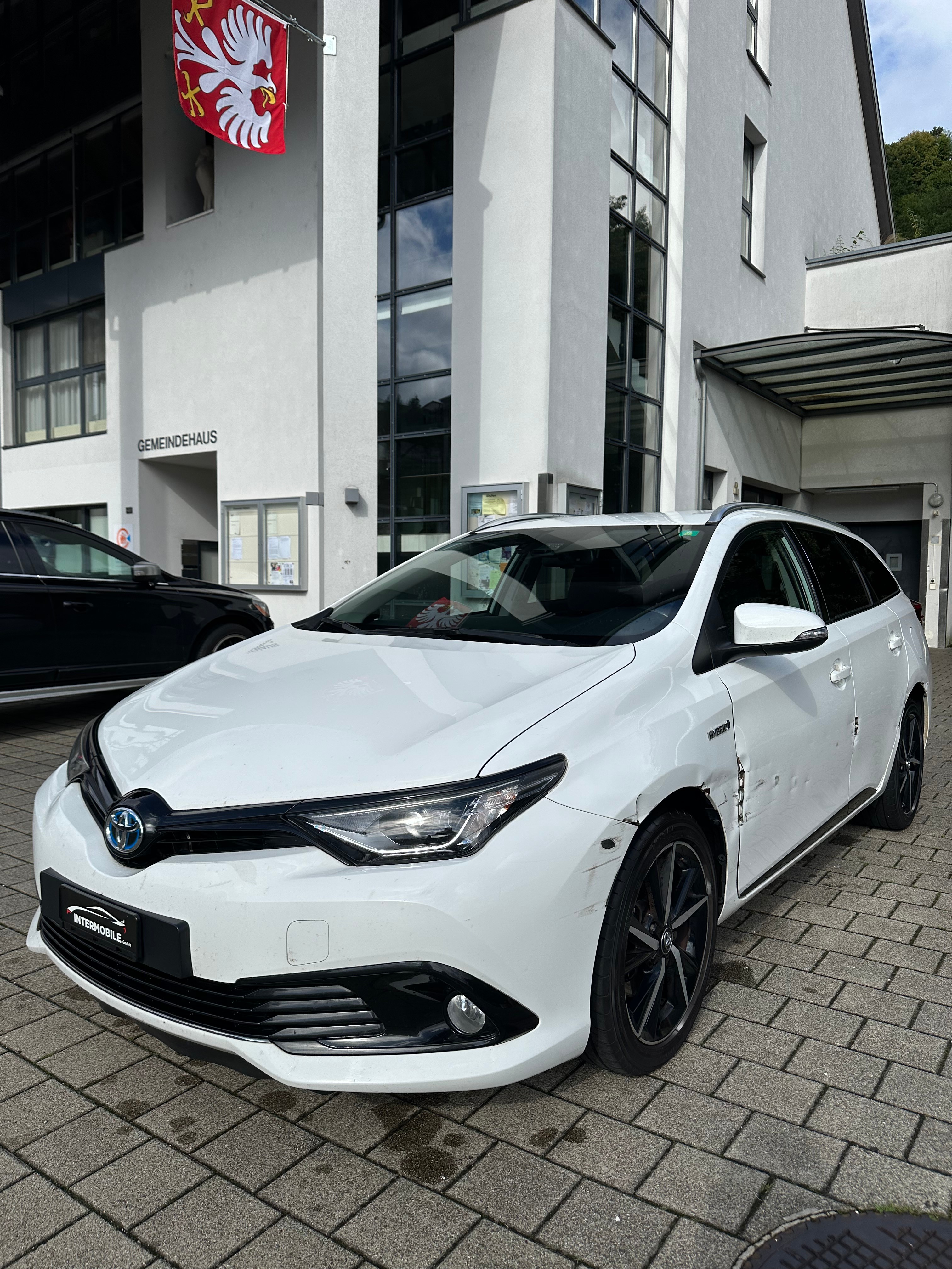 TOYOTA Auris Touring Sports 1.8 HSD Active e-CVT