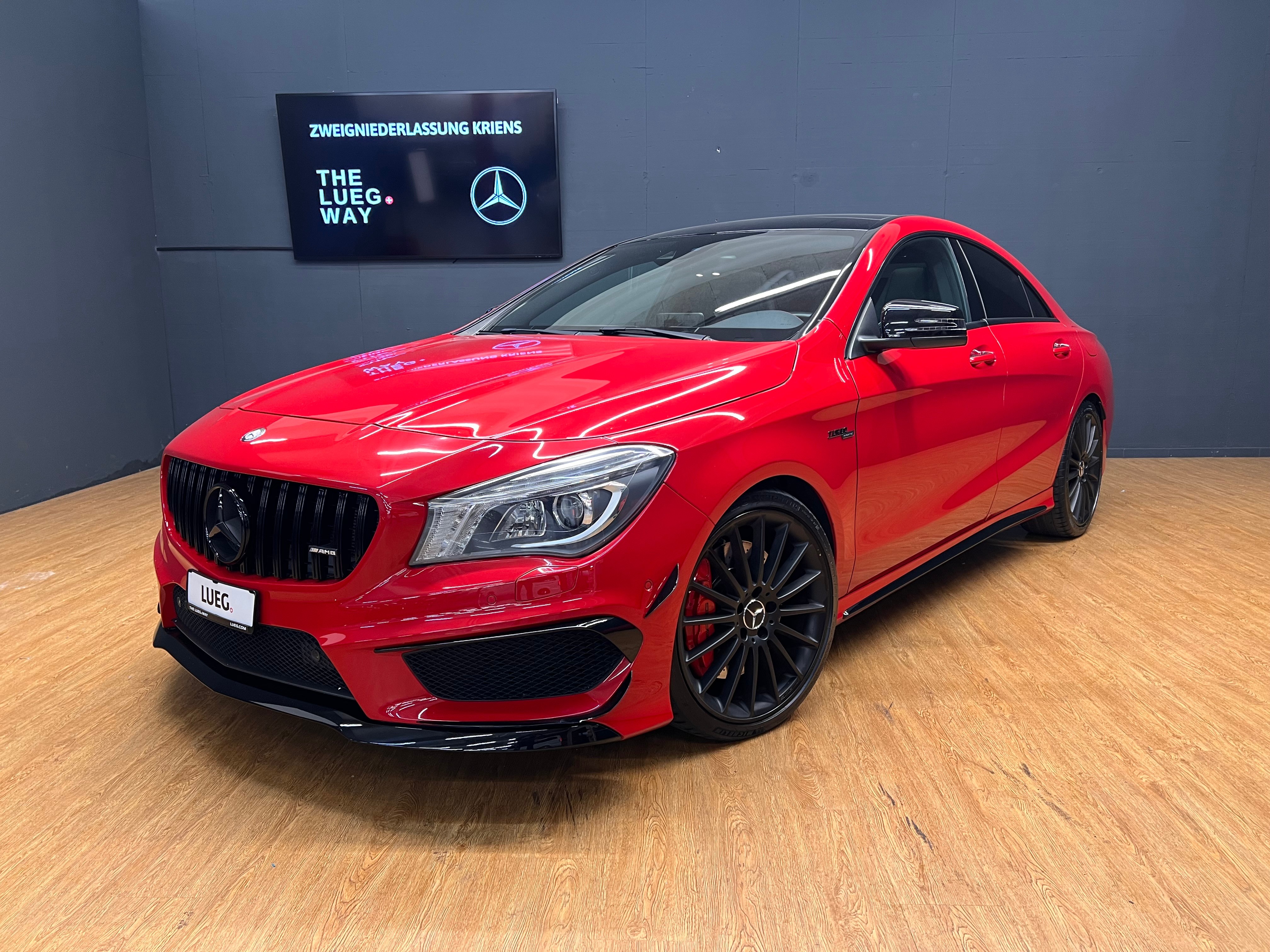 MERCEDES-BENZ CLA 45 AMG 4M / Soundsystem / Rückfahrkamera