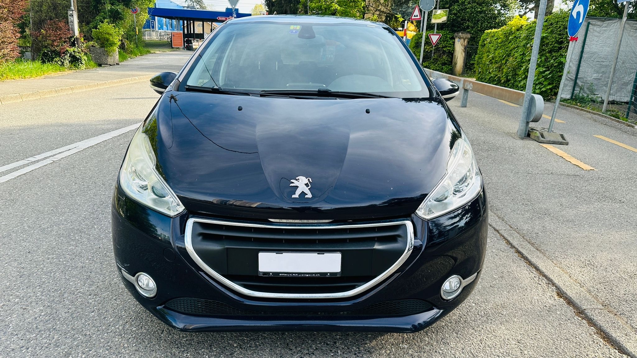 PEUGEOT 208 1.6 VTI Intuitive