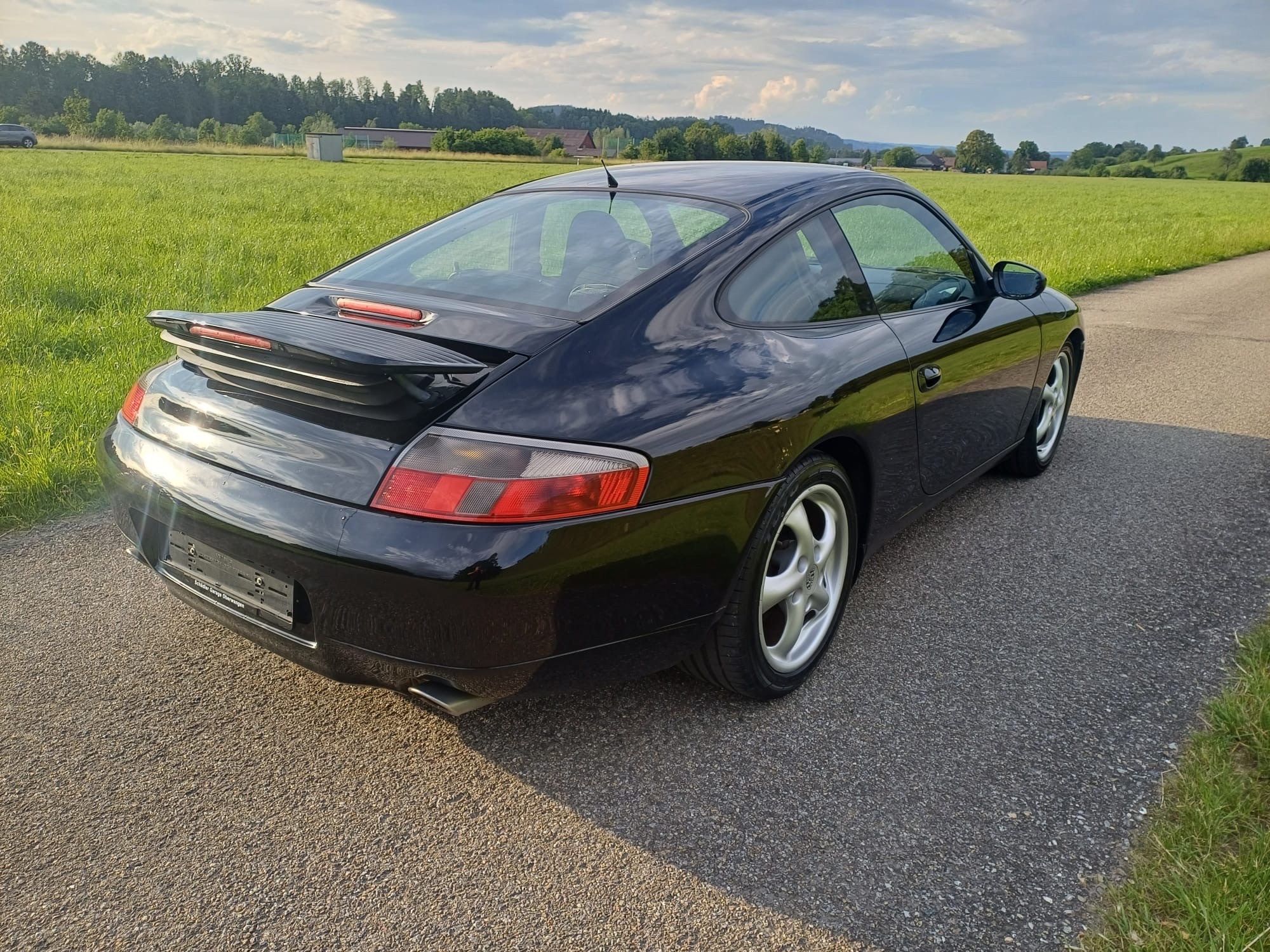 PORSCHE 911 Carrera