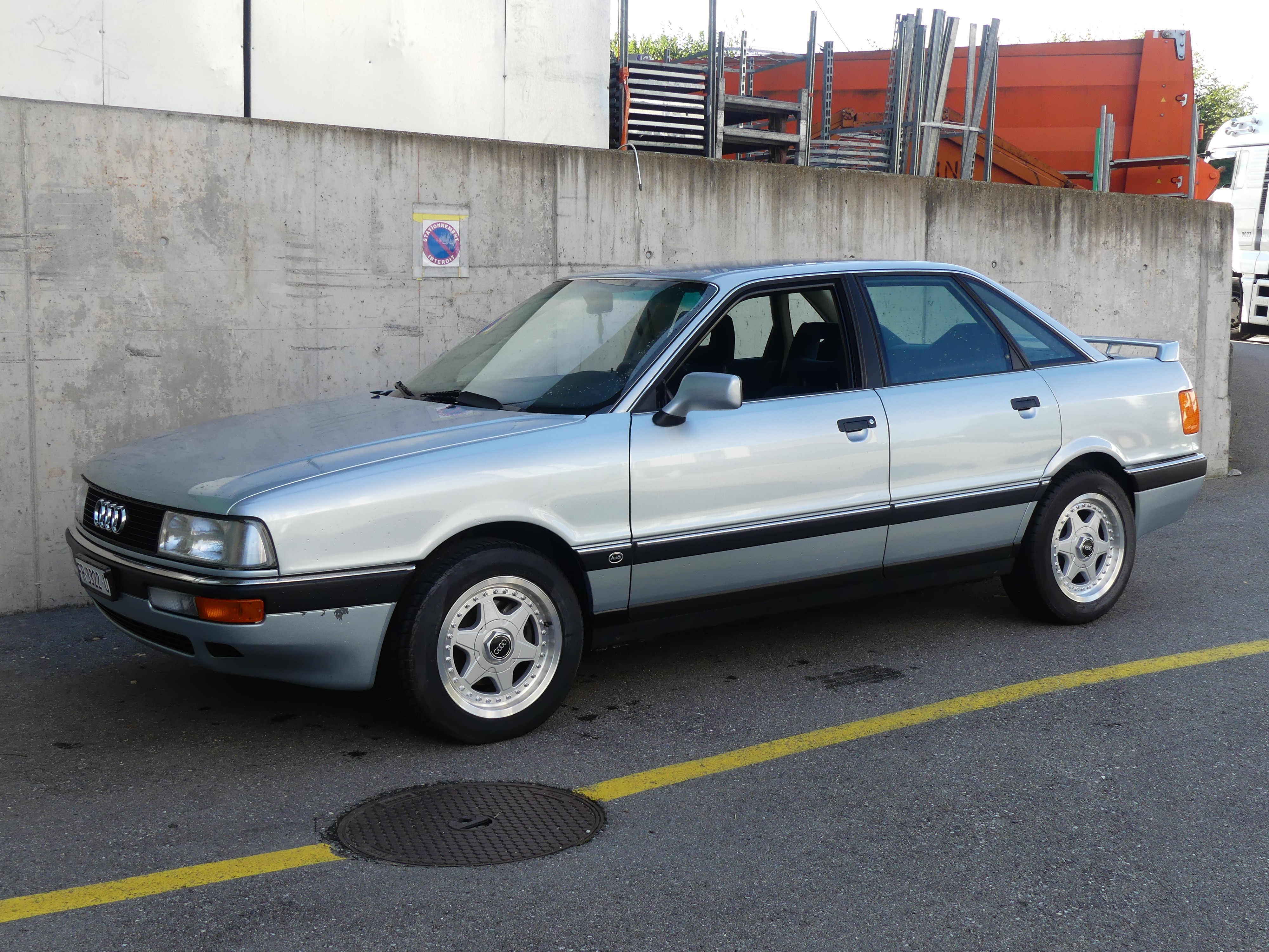 AUDI 90 2.3 E