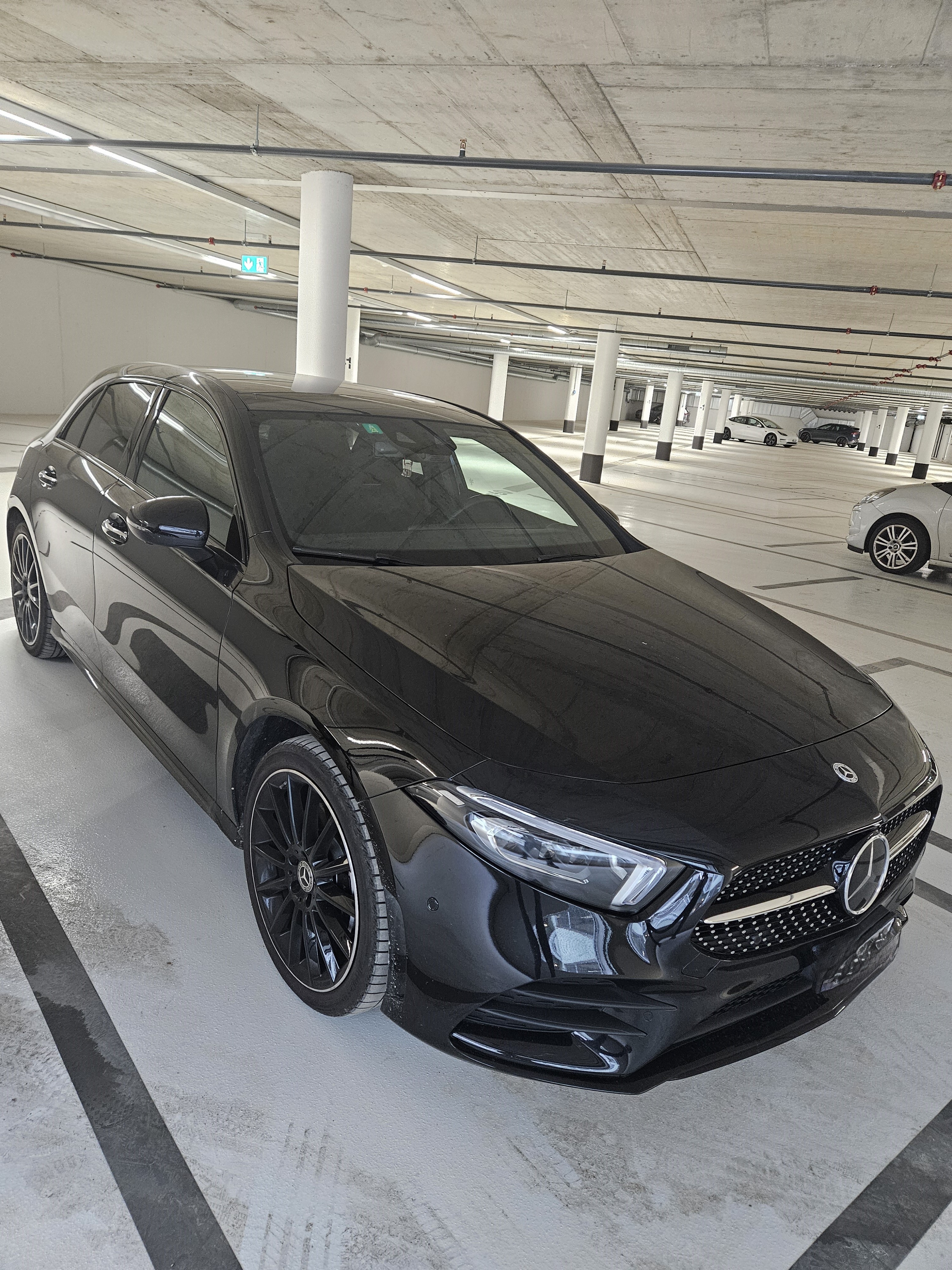 MERCEDES-BENZ A 250e AMG Line 8G-DCT