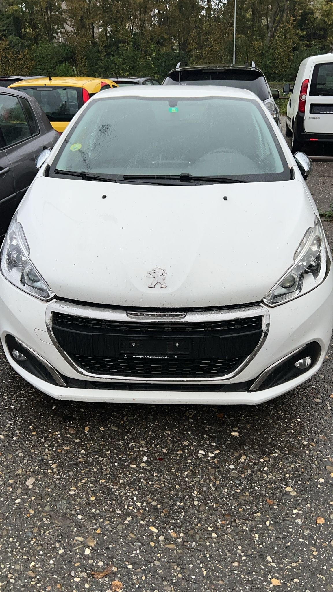 PEUGEOT 208 1.6 BlueHDI Active