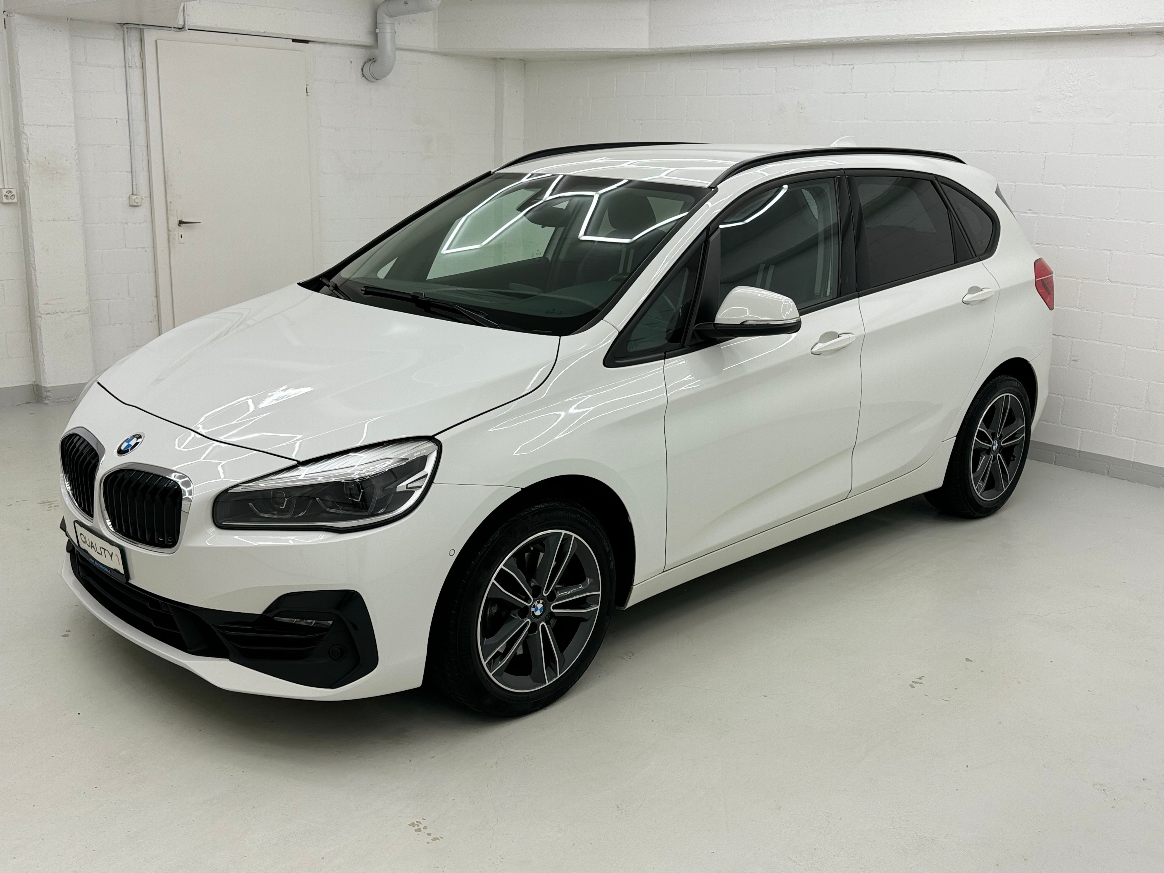 BMW 218d Active Tourer Steptronic Sport Line