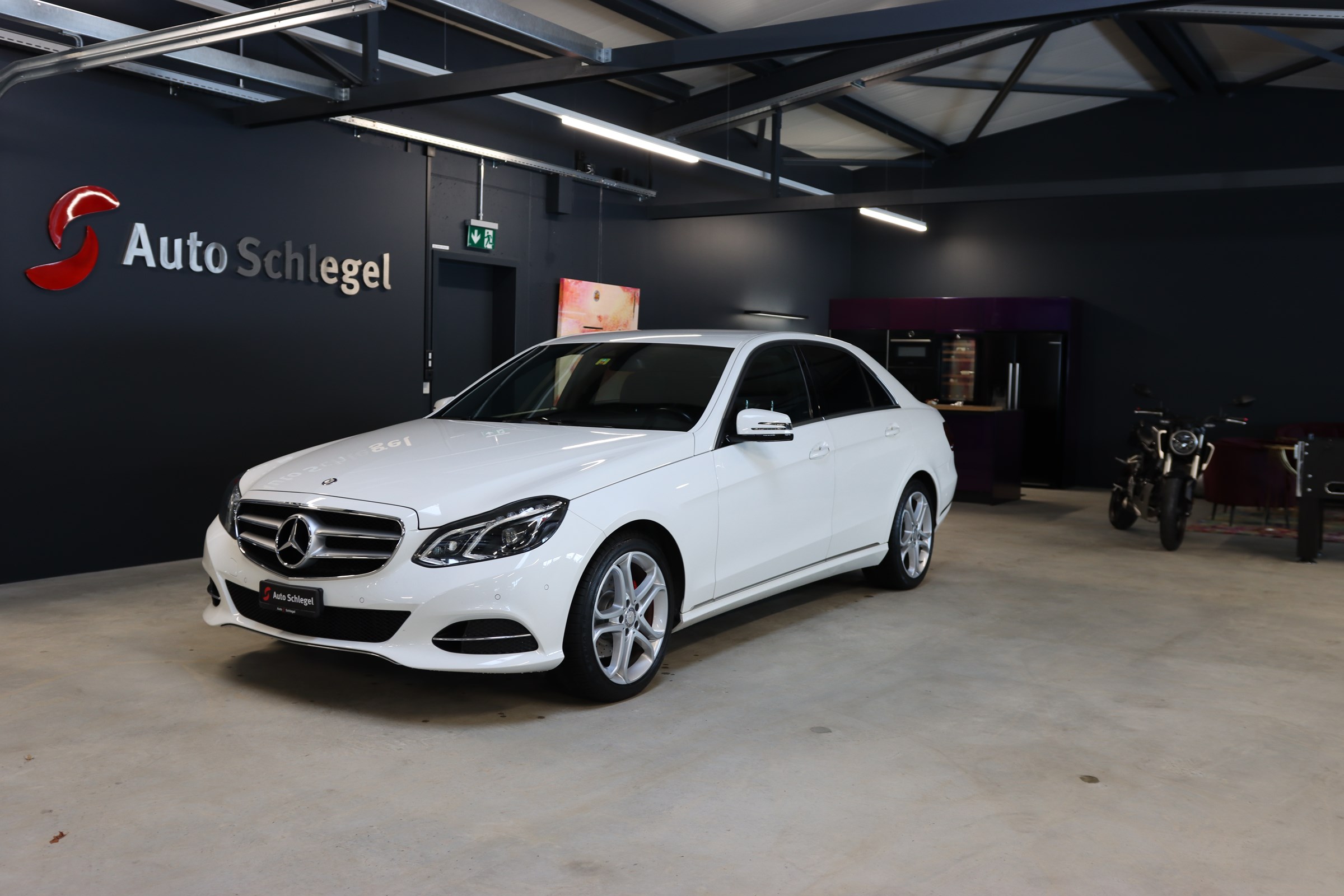 MERCEDES-BENZ E 250 BlueTEC Avantgarde 4Matic 7G-Tronic