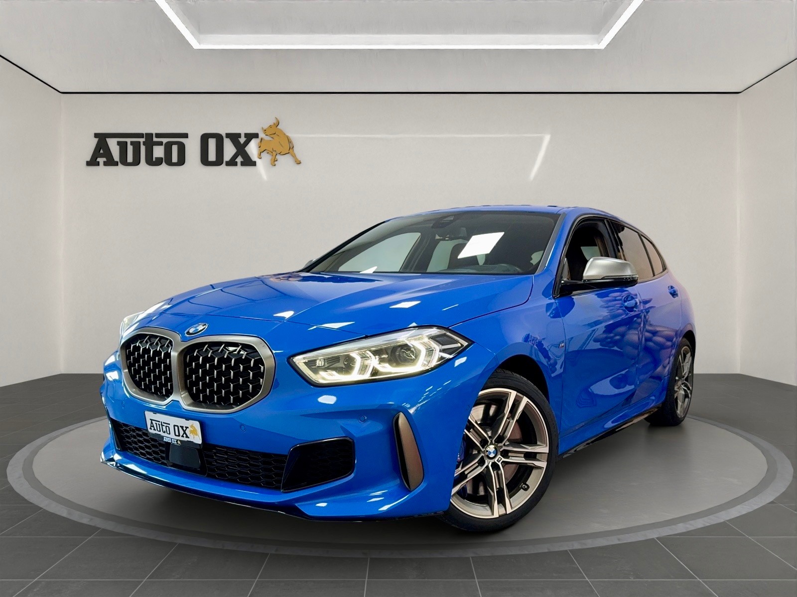 BMW M135i xDrive Steptronic