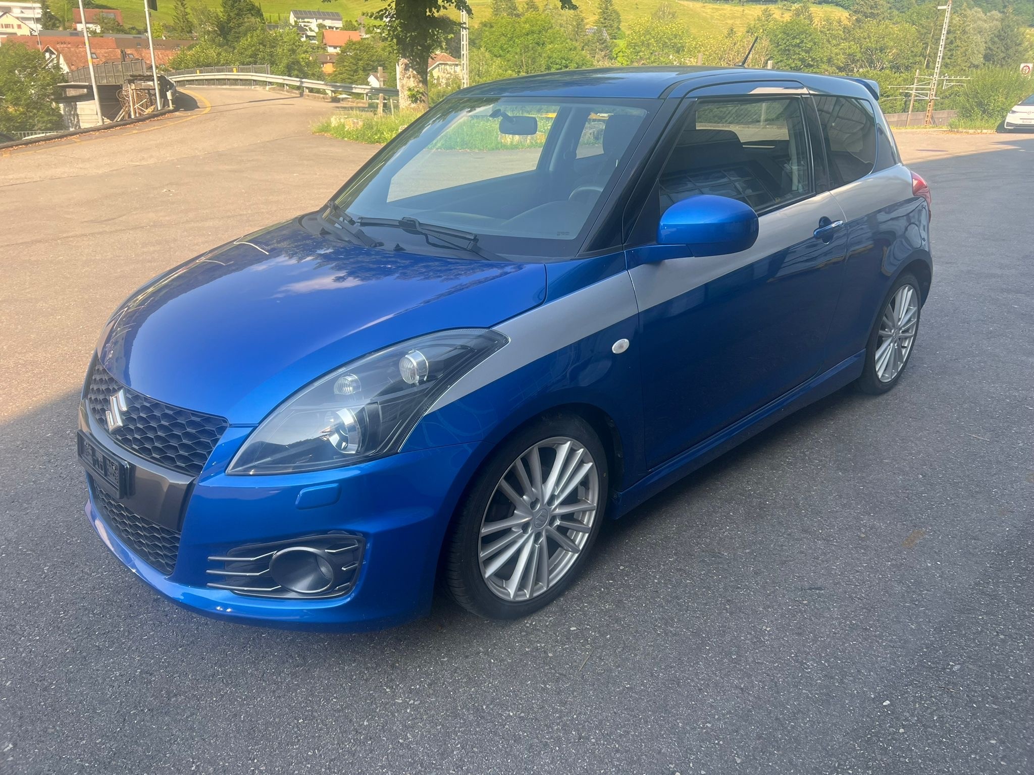 SUZUKI Swift 1.6i 16V Sport