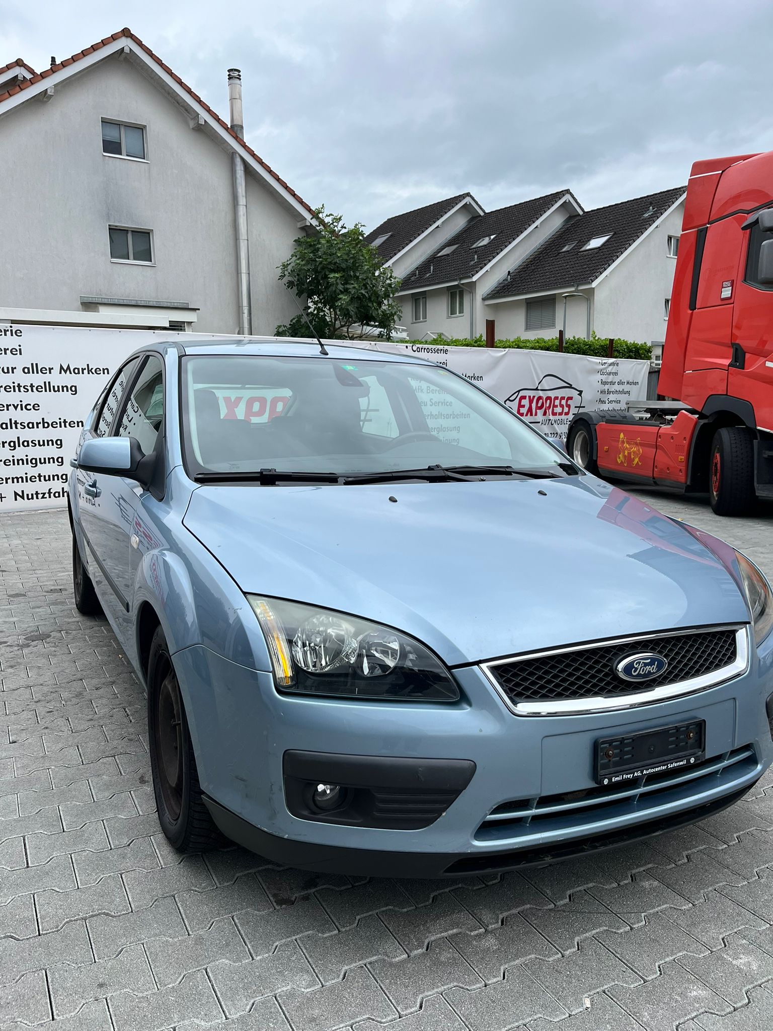 FORD Focus 2.0i Trend