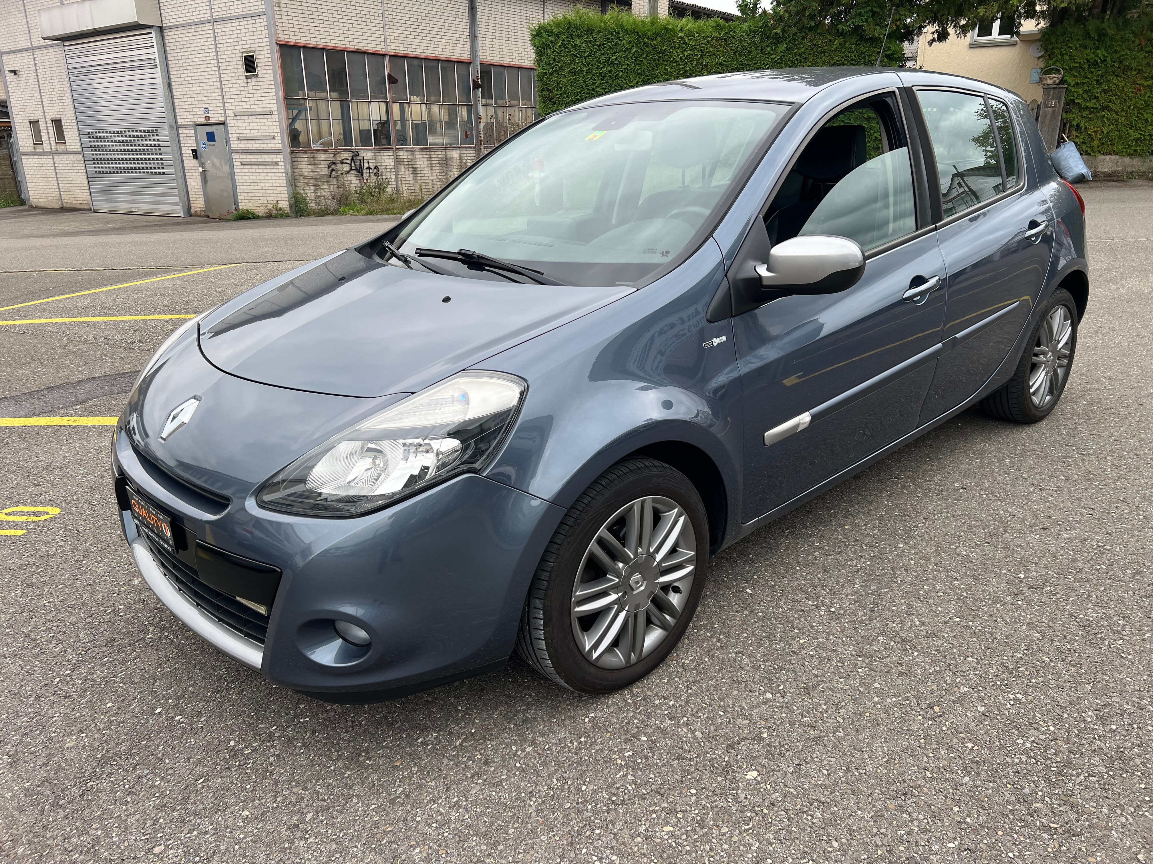 RENAULT Clio 1.2 16V Turbo S