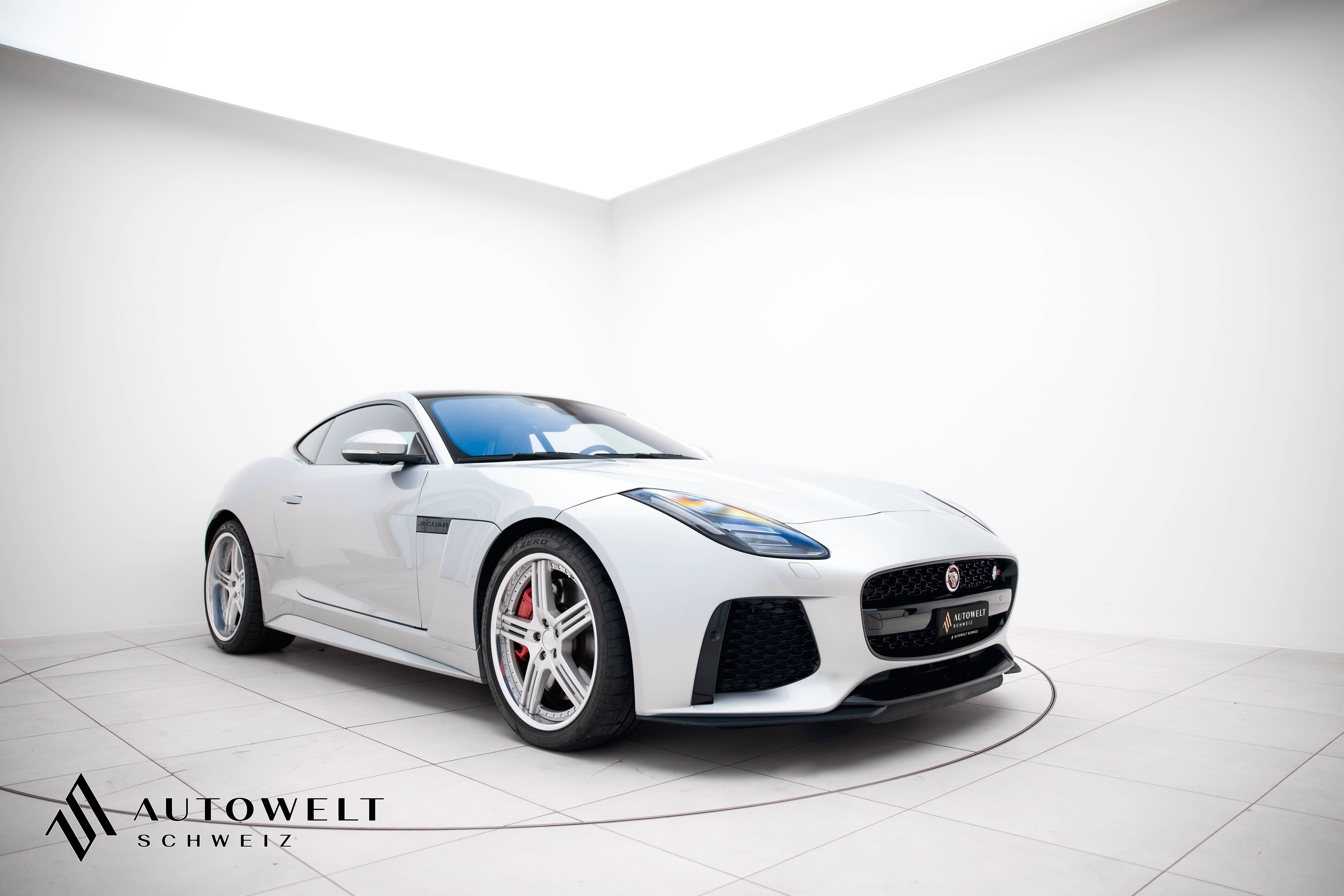 JAGUAR F-Type Coupé 5.0 V8 S/C SVR AWD Automatik