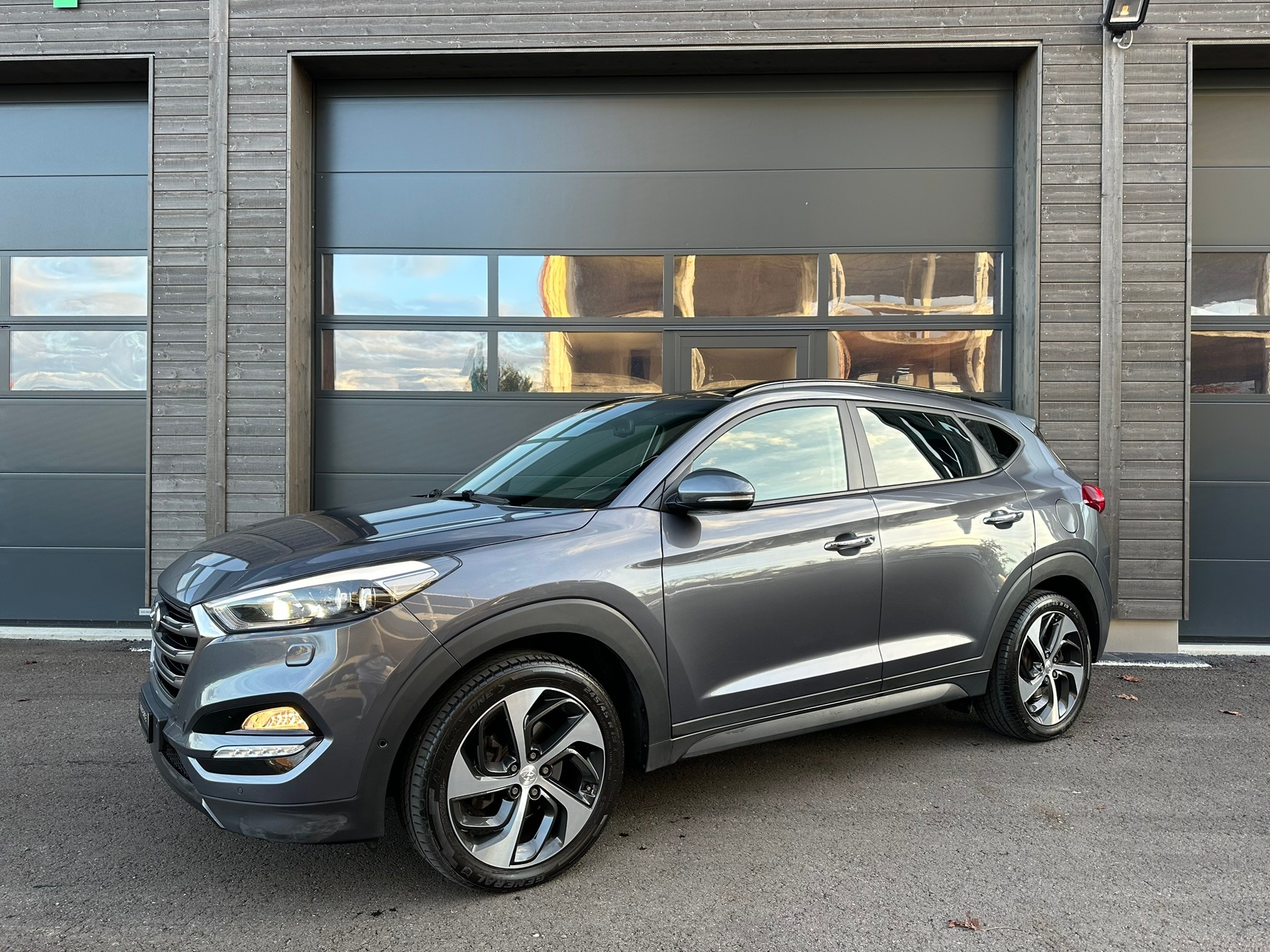 HYUNDAI Tucson 2.0 CRDI 4WD Automatic