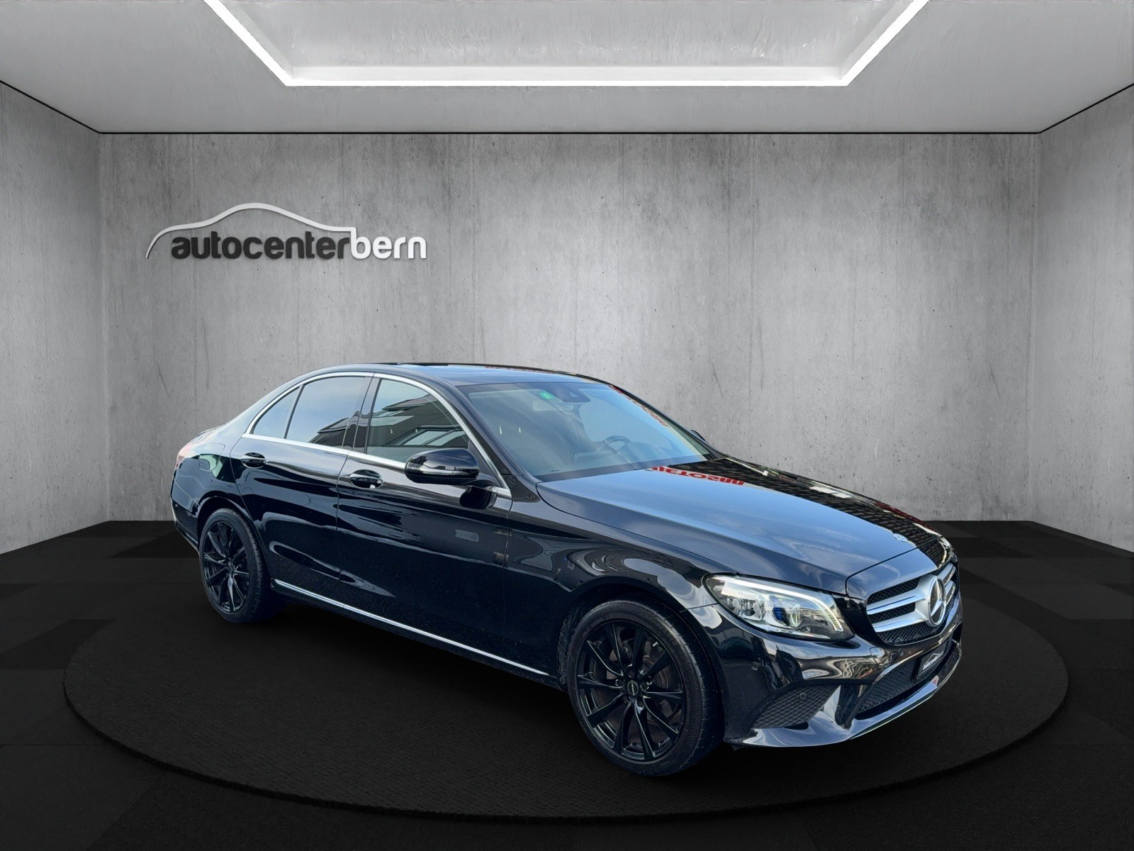 MERCEDES-BENZ C 180 AMG Line 9G-Tronic