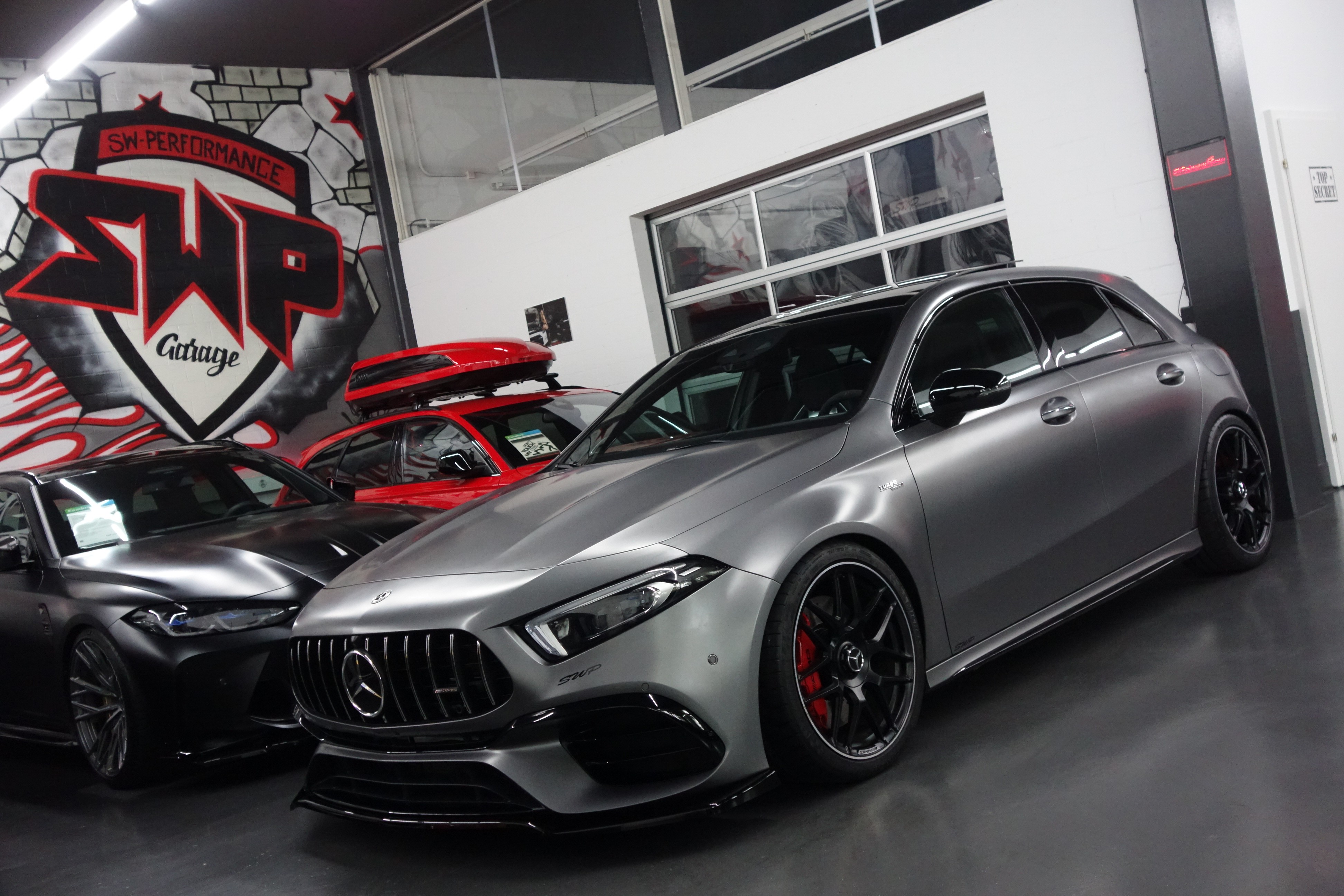 MERCEDES-BENZ A 45 S AMG 4MATIC+ SPEEDSHIFT CH-FZ GREY MATT. SCHALENSITZE