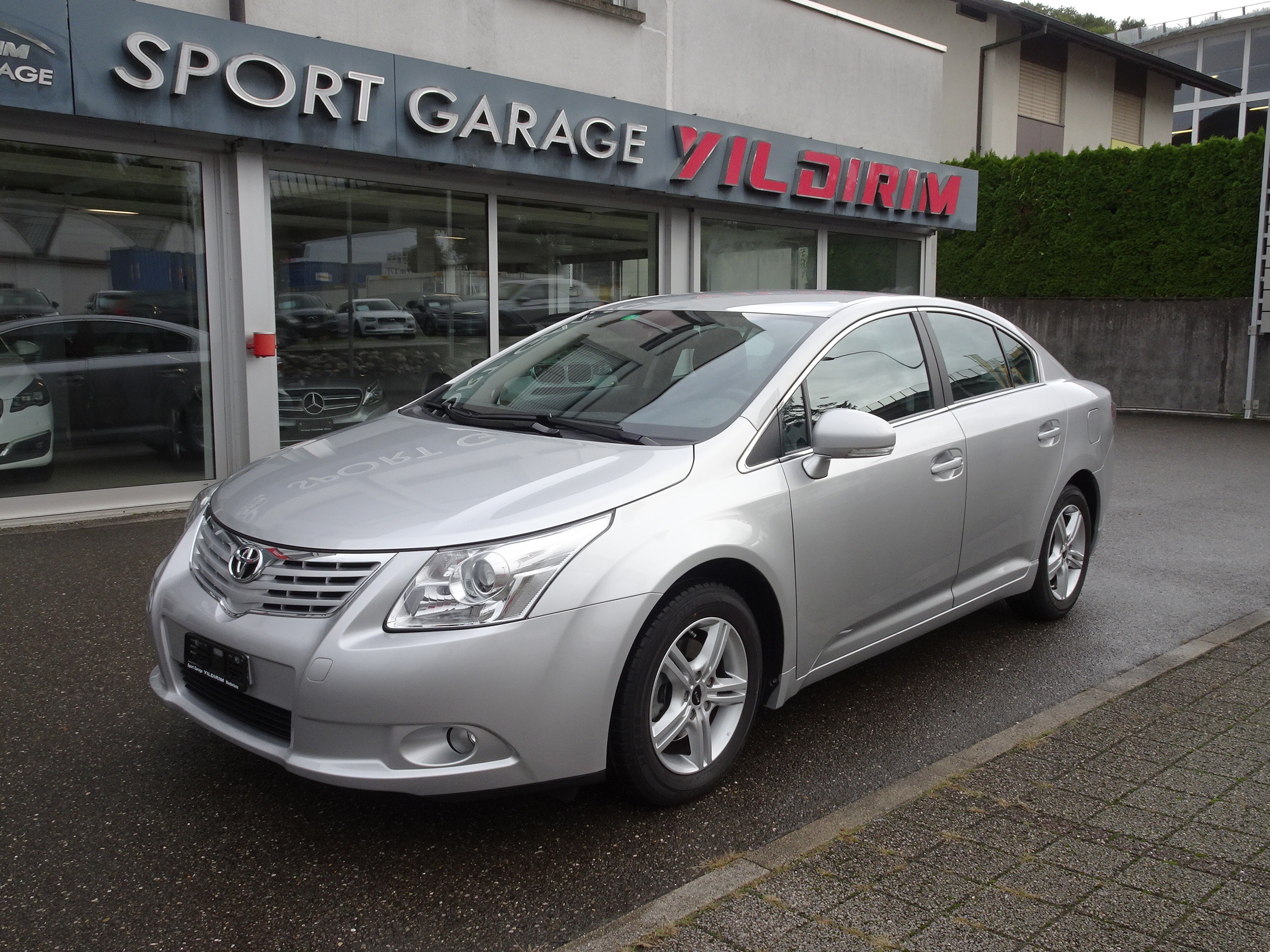 TOYOTA Avensis 2.0 Linea Sol Multidrive