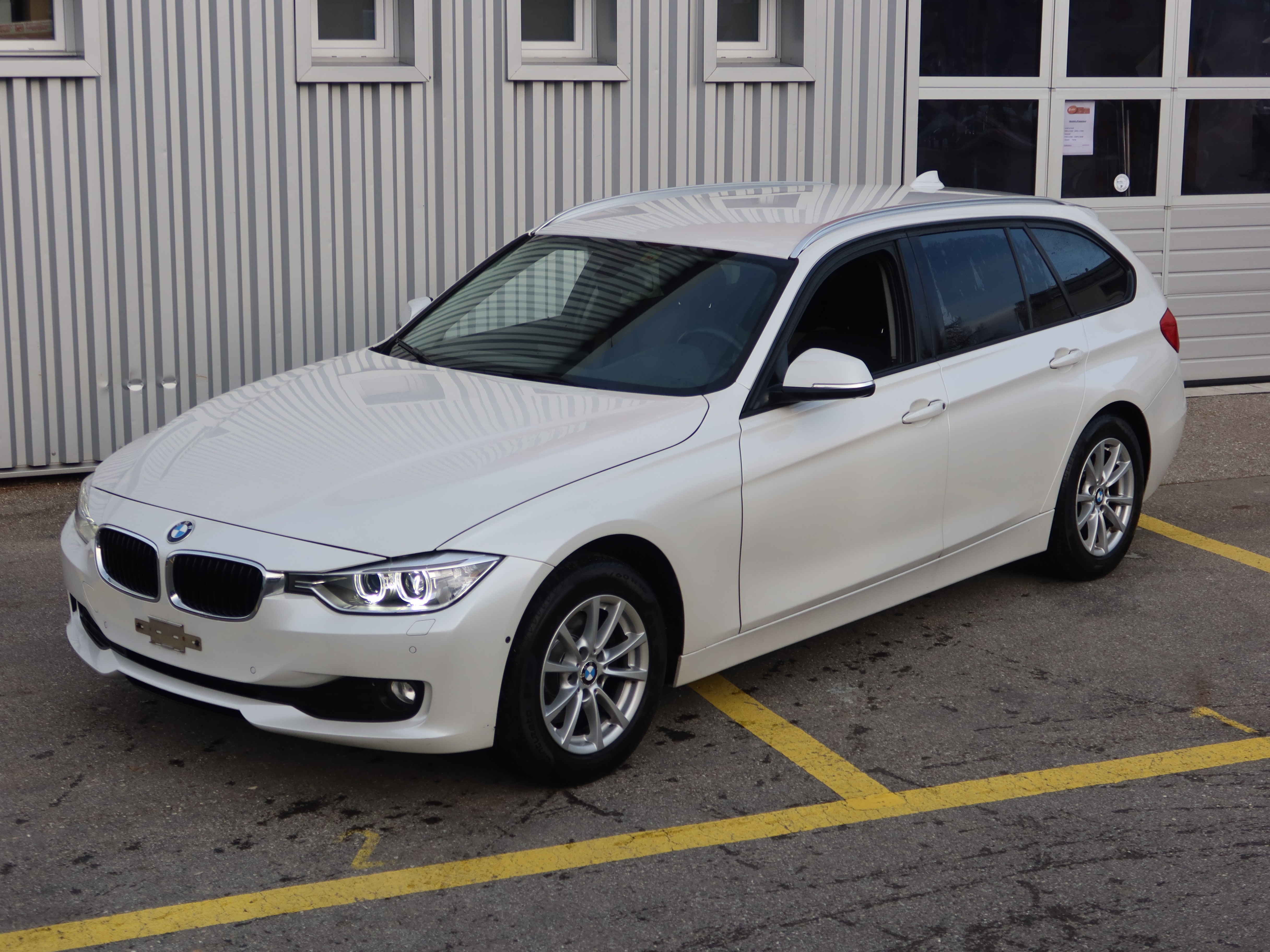 BMW 320d xDrive Touring