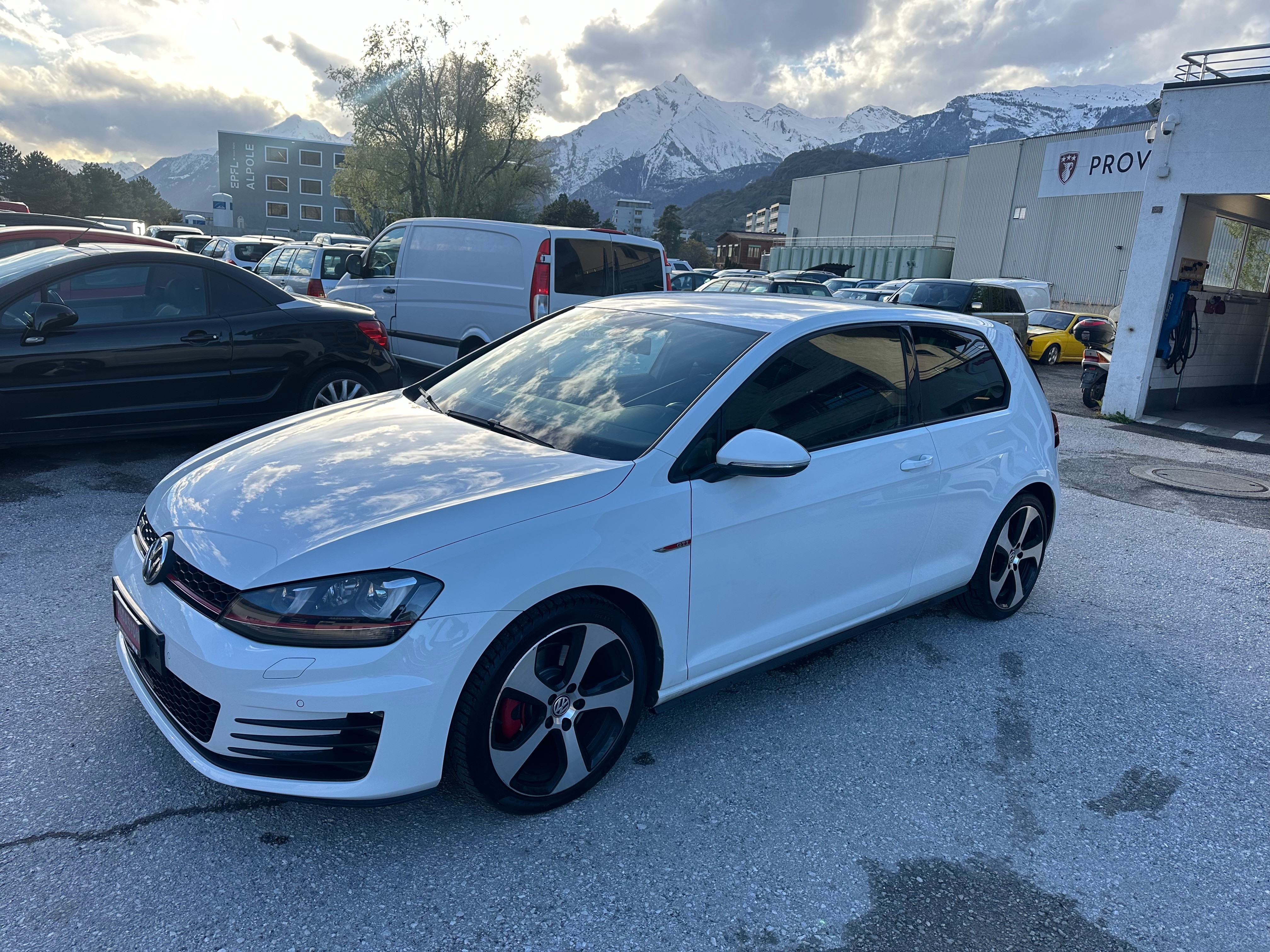 VW Golf 2.0 TSI GTI