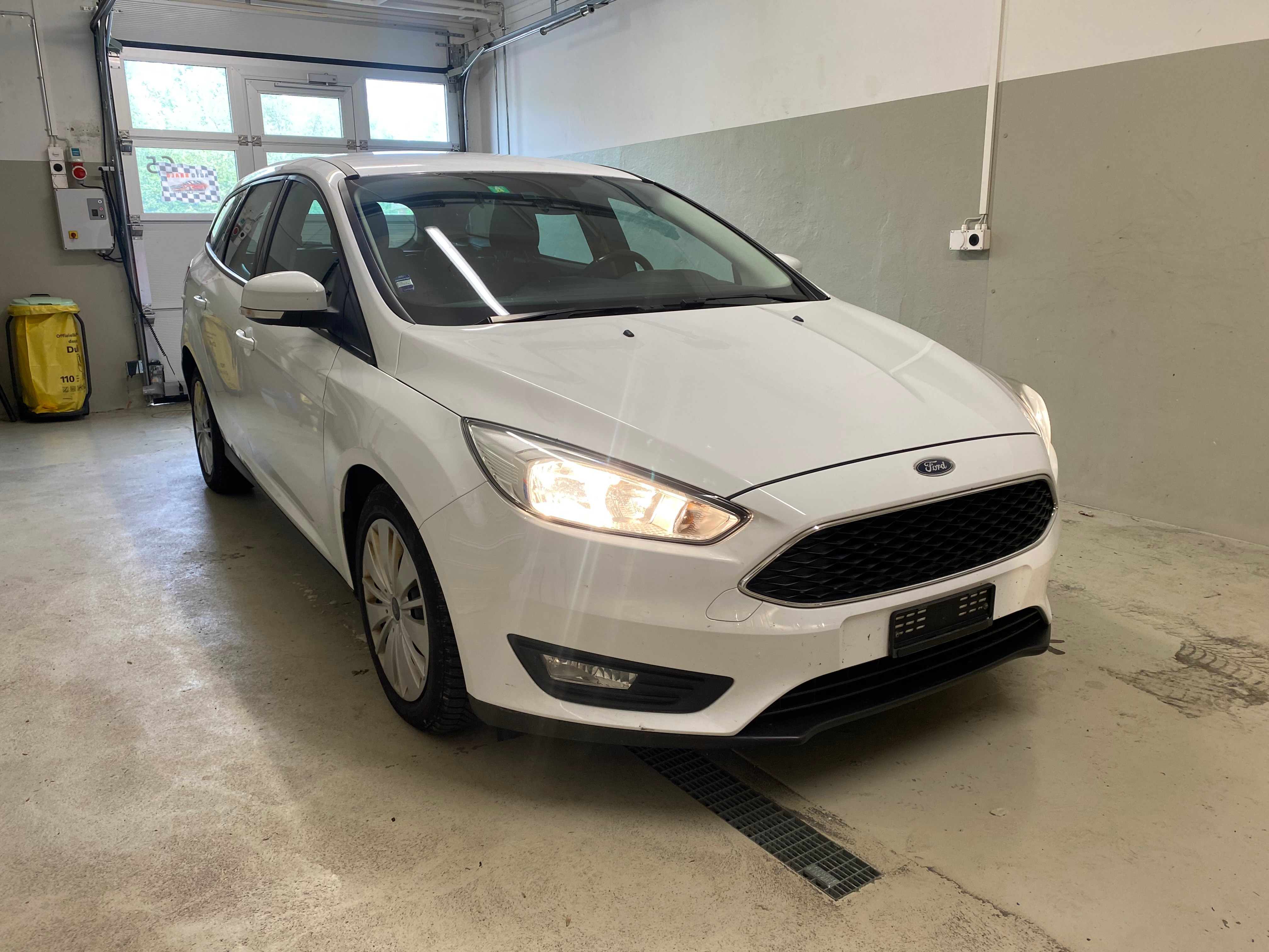 FORD Focus 1.5 TDCi Business PowerShift