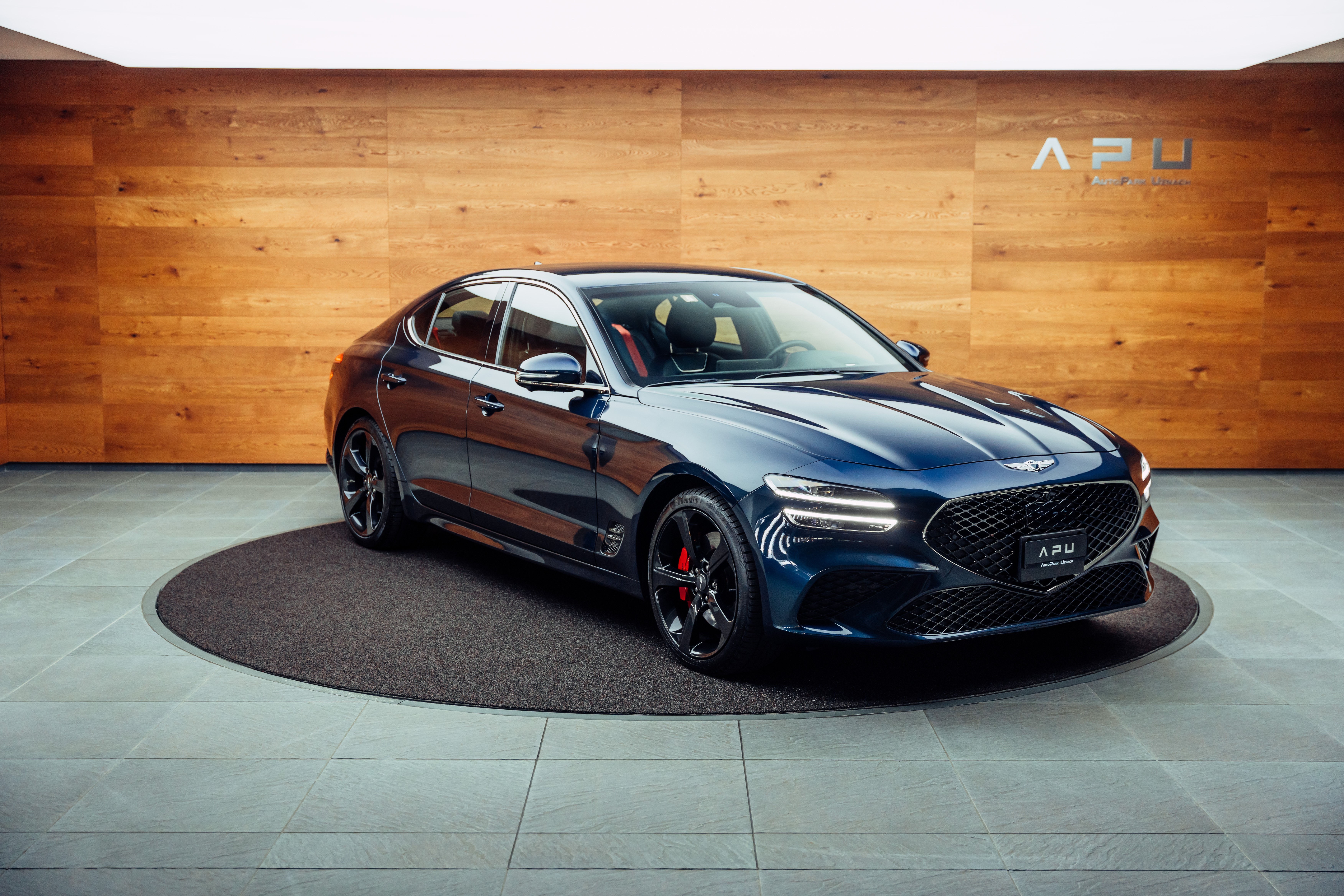 GENESIS G70 2.0 TGDI Sport AT8 AWD