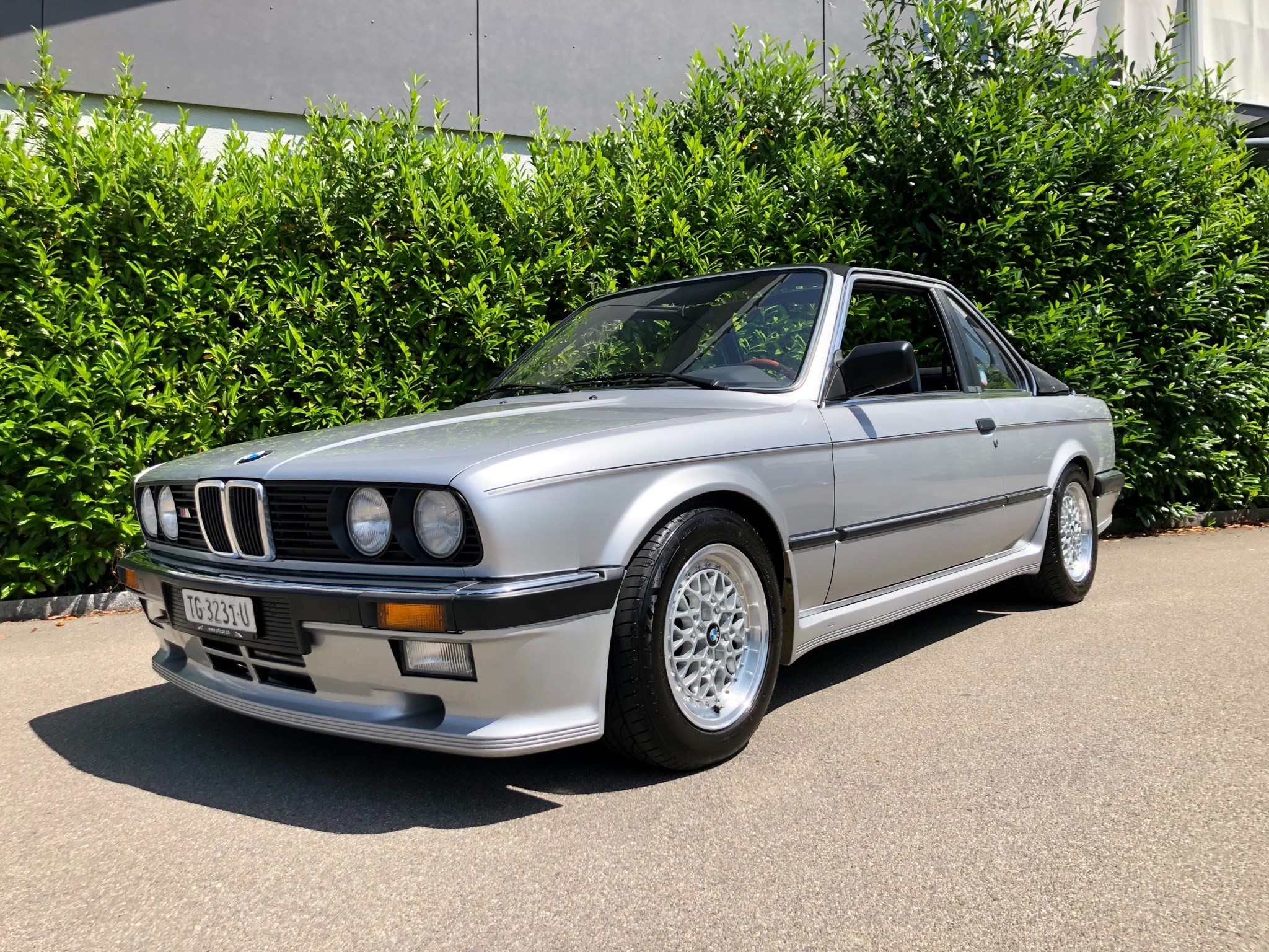 BMW 323 i E30 Baur TC2 Cabrio / Targa // VETERAN //